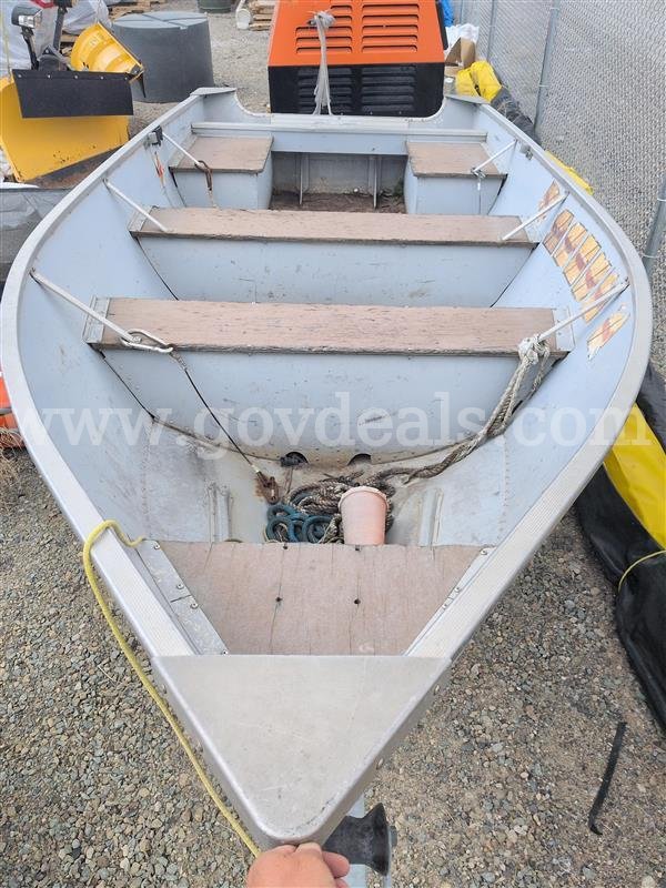 14ft Misty River Boat, Trailer, and Mercury Four Stroke Motor Karavan Trailer  Government Surplus Auction - Photo #2