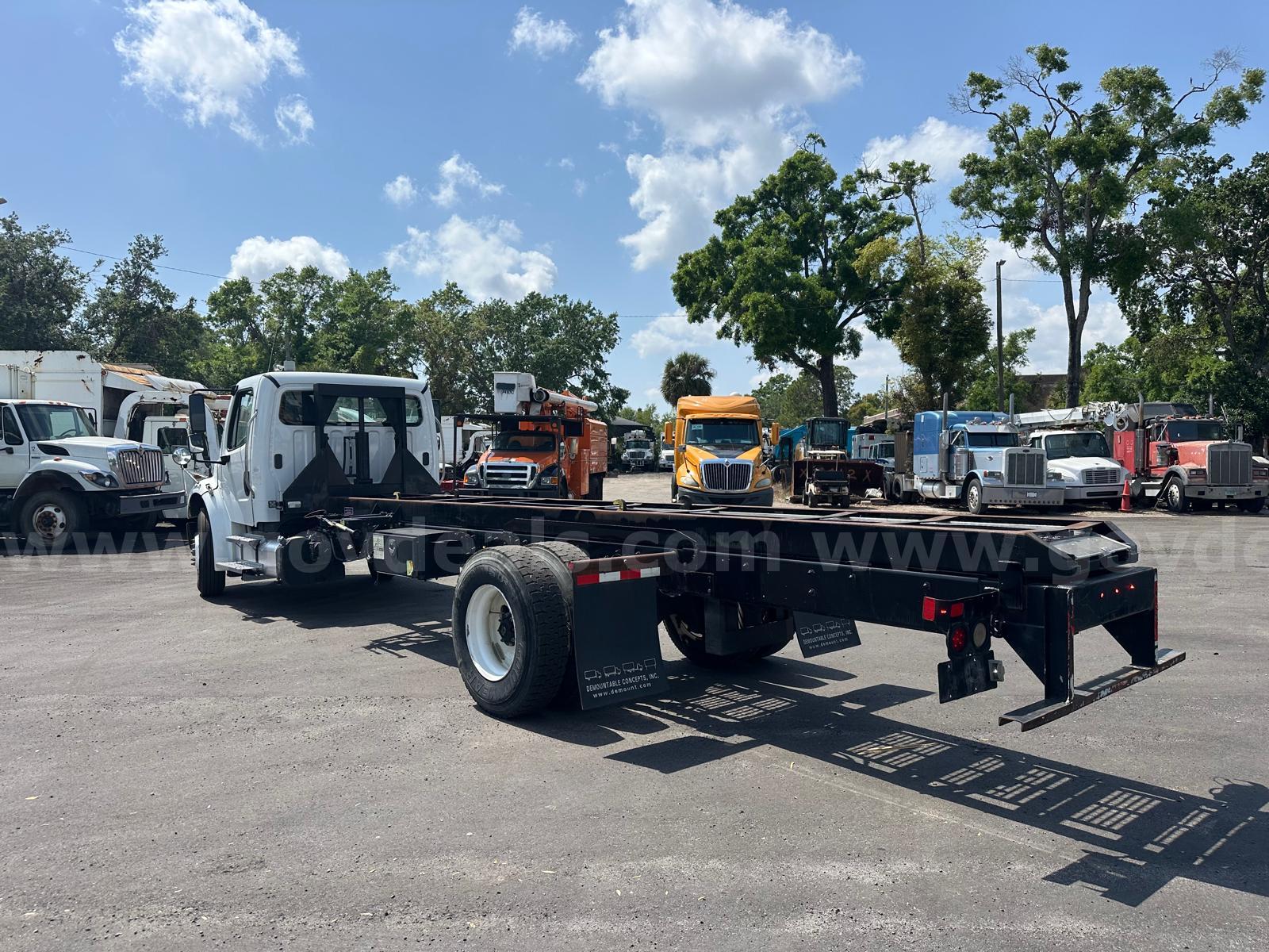 2016 Freightliner M2 106 S/A Swap Body Van Truck Freightliner 106 Government Surplus Auction - Photo #3
