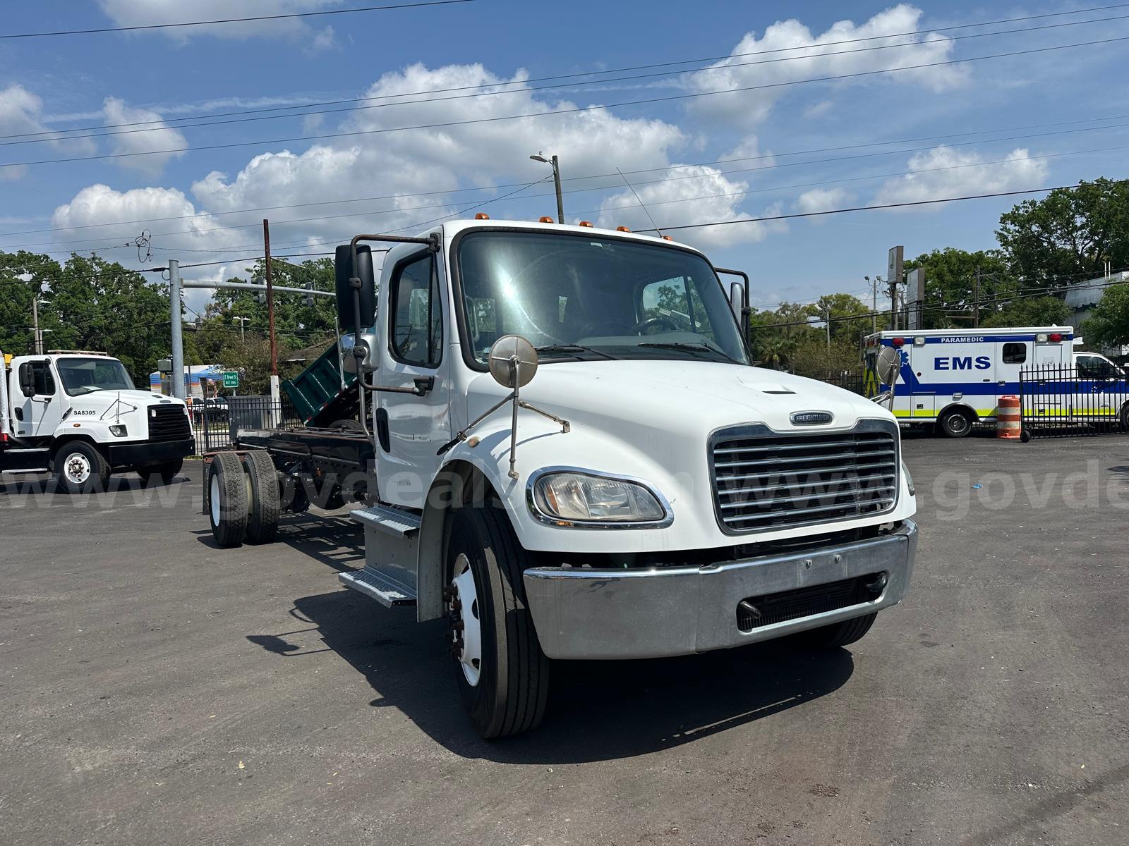2016 Freightliner M2 106 S/A Swap Body Van Truck Freightliner 106 Government Surplus Auction - Photo #4