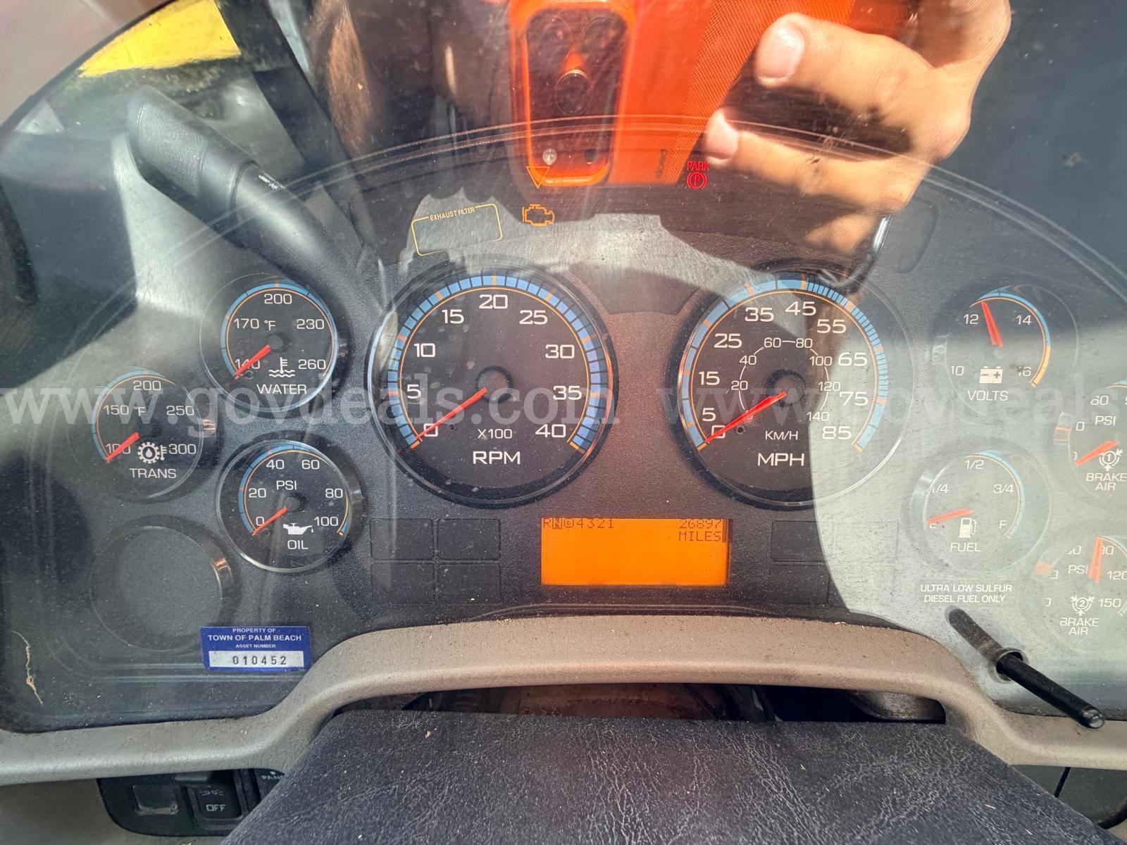 Peterson RS-3 Rear Steer Lightning Loader Mtd on 2015 International DuraStar 4300 S/A Grapple Truck International 4300 Government Surplus Auction - Photo #5