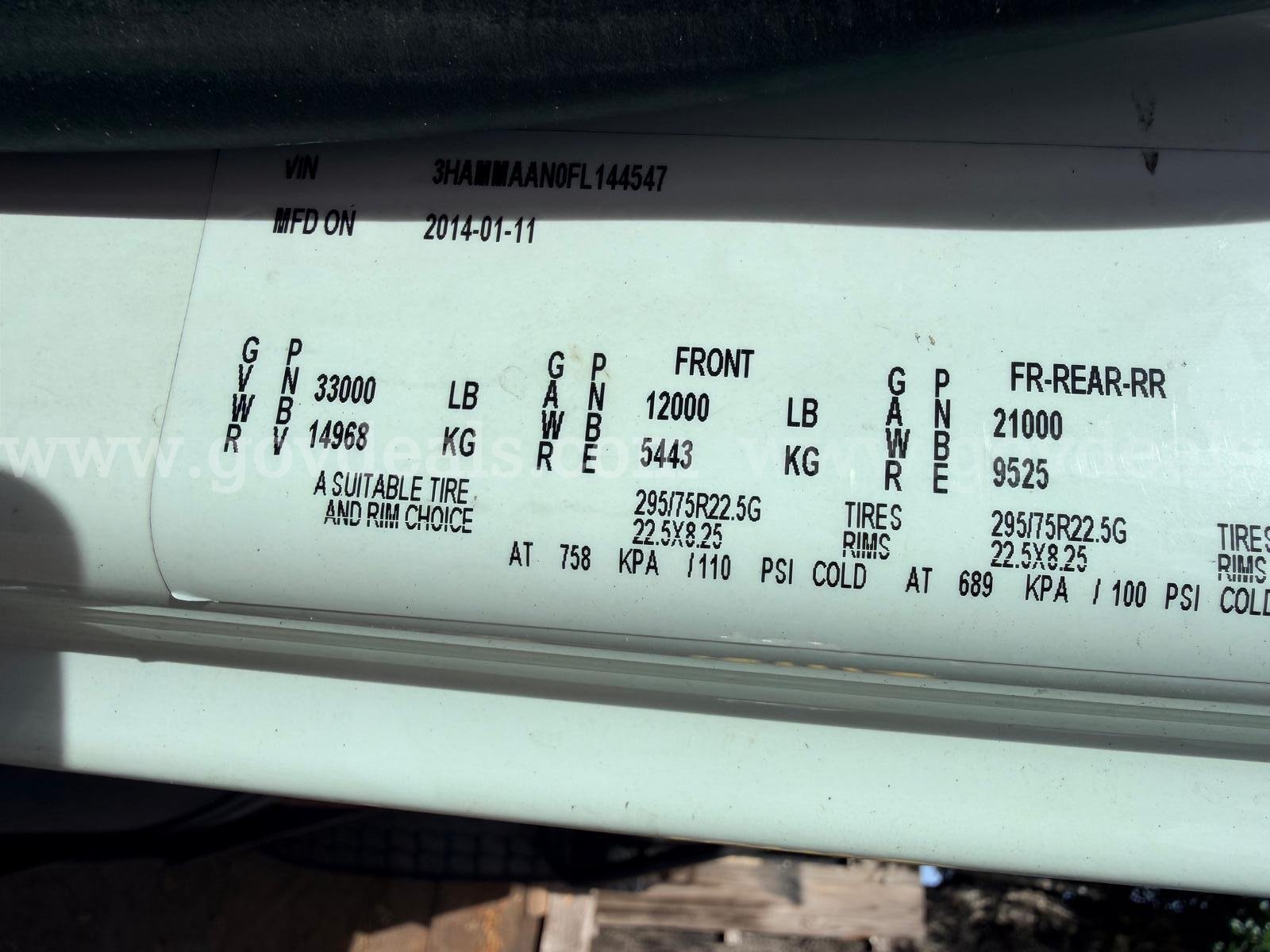 Peterson RS-3 Rear Steer Lightning Loader Mtd on 2015 International DuraStar 4300 S/A Grapple Truck International 4300 Government Surplus Auction - Photo #6