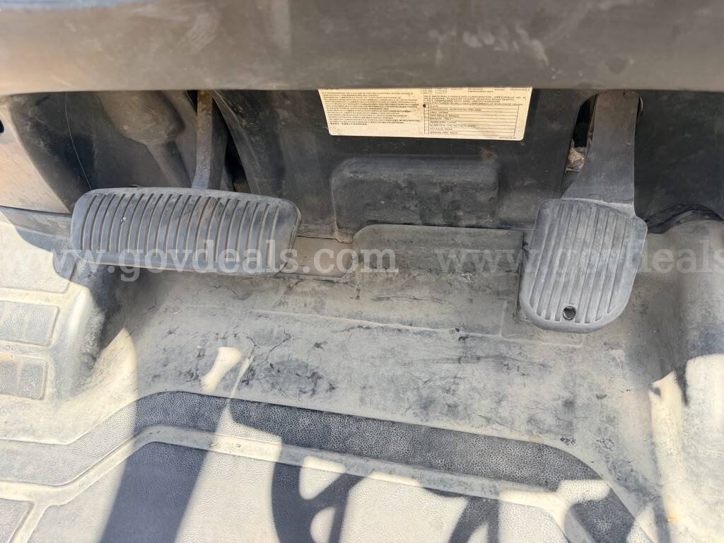 Yale GLP050VX Forklift Yale GLP050VX Forklift B875V134461 Government Surplus Auction - Photo #6