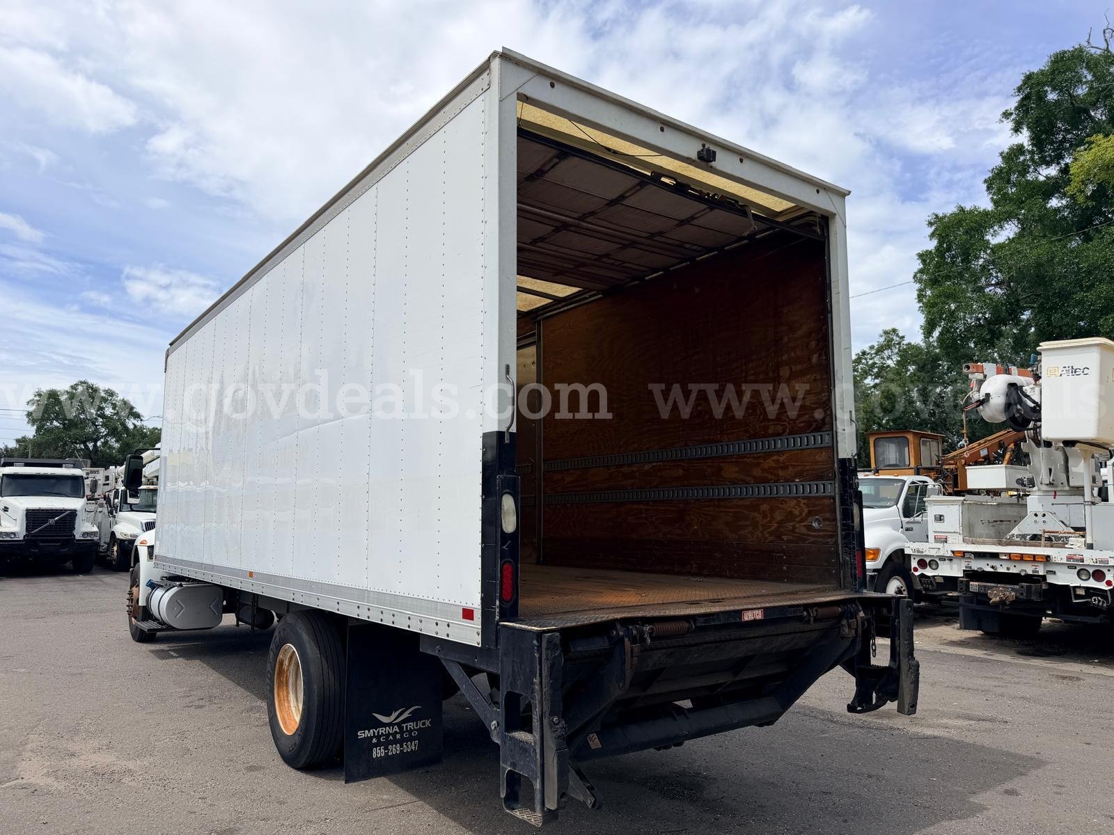 2016 International DuraStar 4300 International 4300 Government Surplus Auction - Photo #5