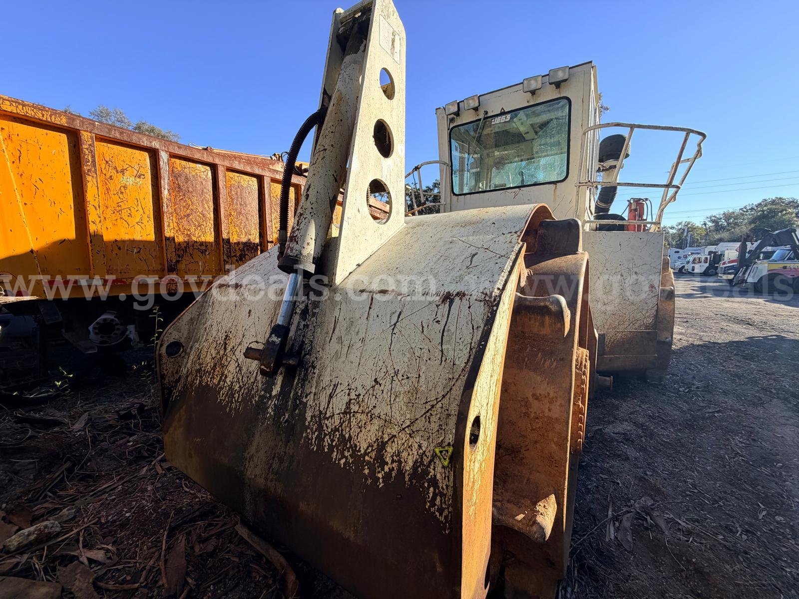 Terex TC400 Compactor Terex TC400 Compactor TC400 Government Surplus Auction - Photo #2