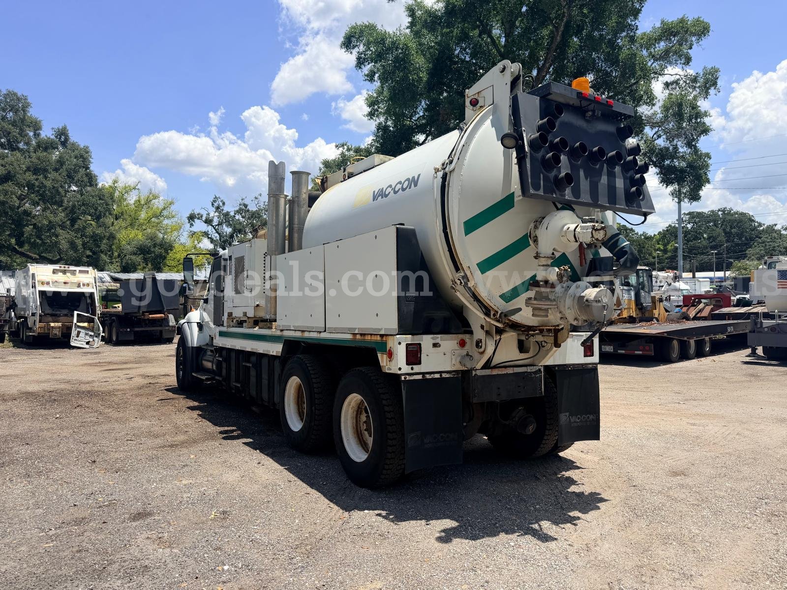 2007 International 7400 SFA 6x4 T/A Vacuum Truck International 7400 Government Surplus Auction - Photo #2