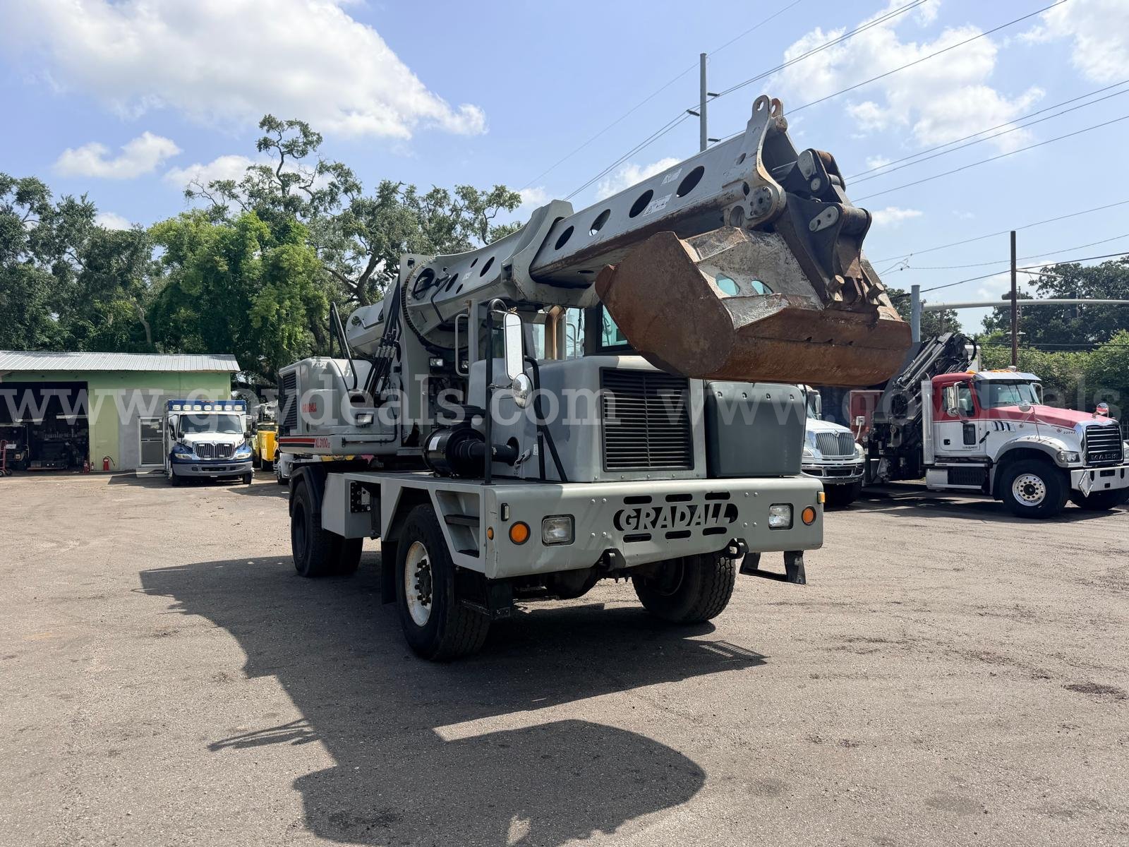 GRADALL XL 3100 III WHEELED EXCAVATOR GRADALL 3100 Government Surplus Auction - Photo #2