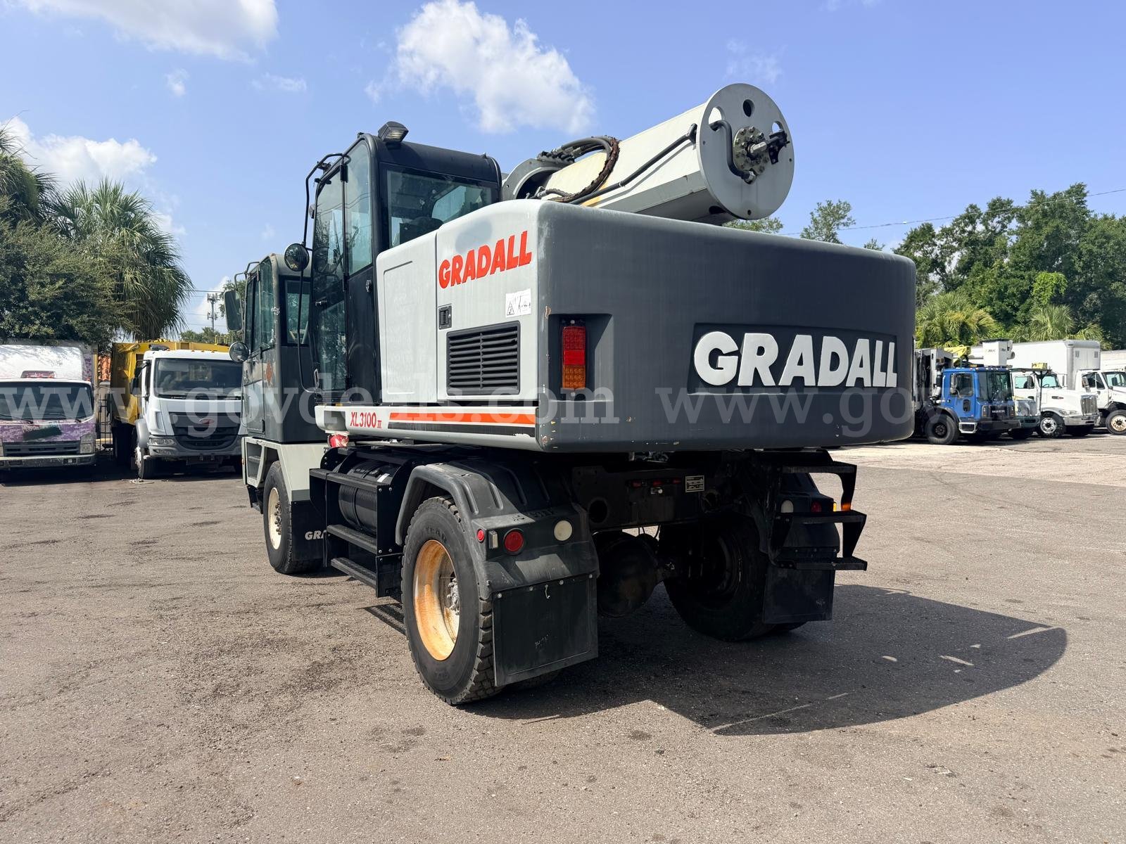 GRADALL XL 3100 III WHEELED EXCAVATOR GRADALL 3100 Government Surplus Auction - Photo #4