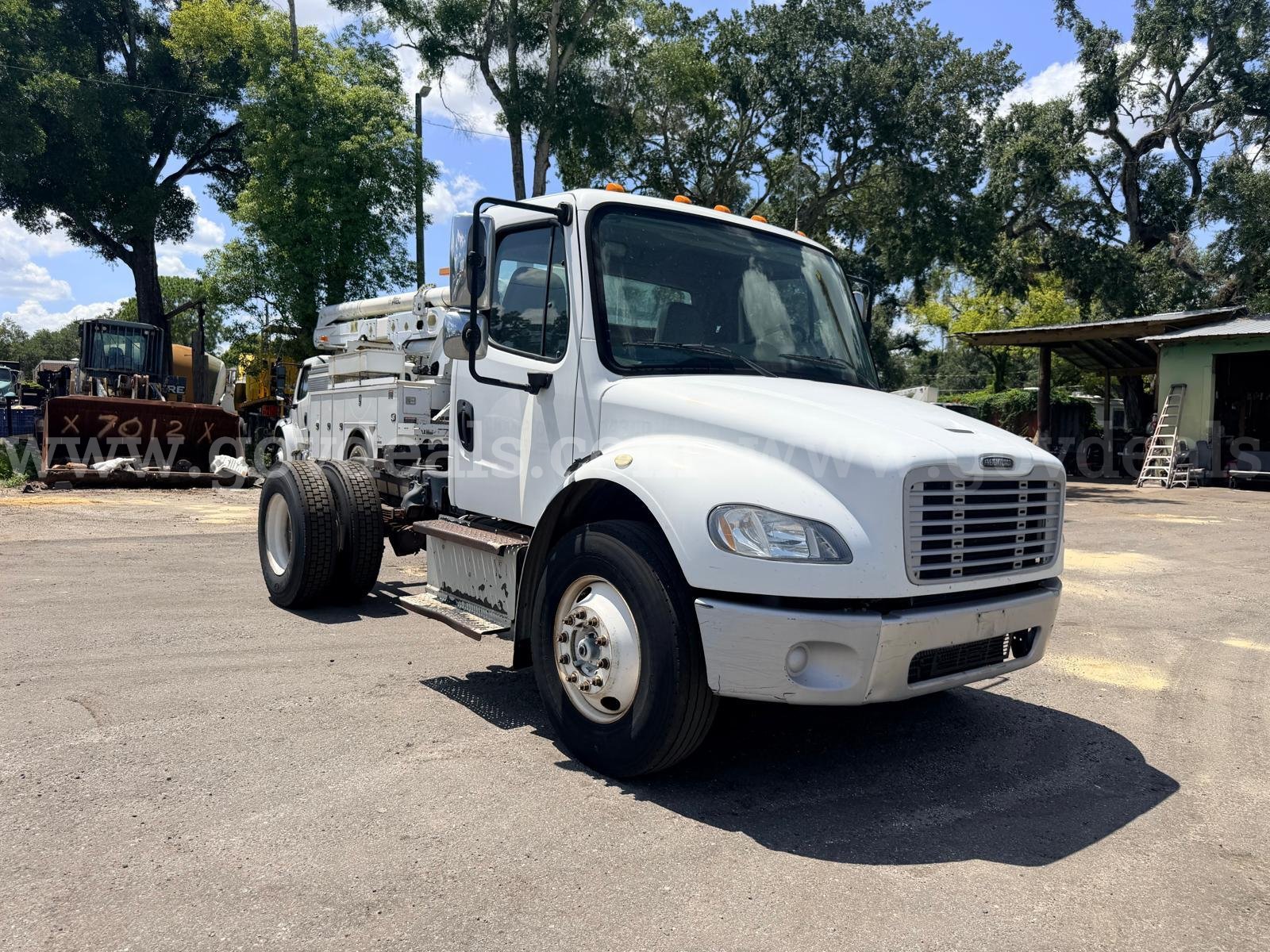 2014 Freightliner M2 106 Freightliner 106 Government Surplus Auction - Photo #2