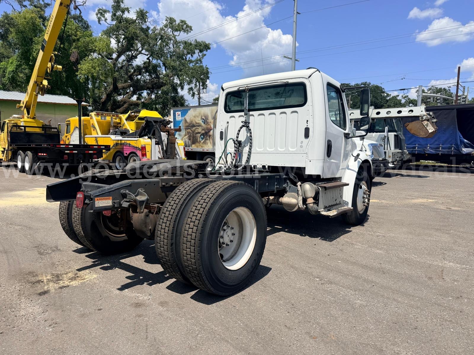 2014 Freightliner M2 106 Freightliner 106 Government Surplus Auction - Photo #3