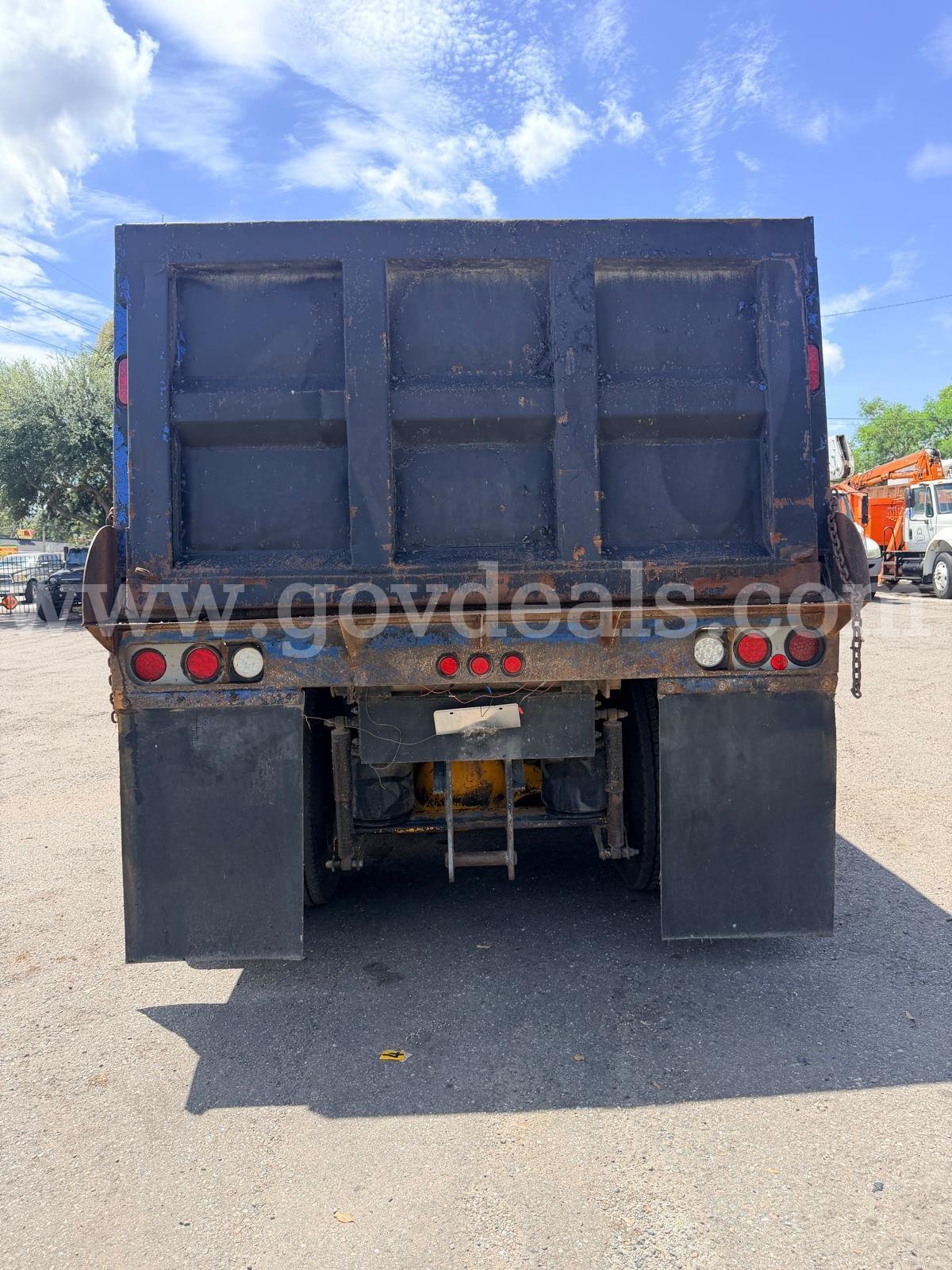 2000 Mack CX613 Vision Mack CX613 Government Surplus Auction - Photo #5
