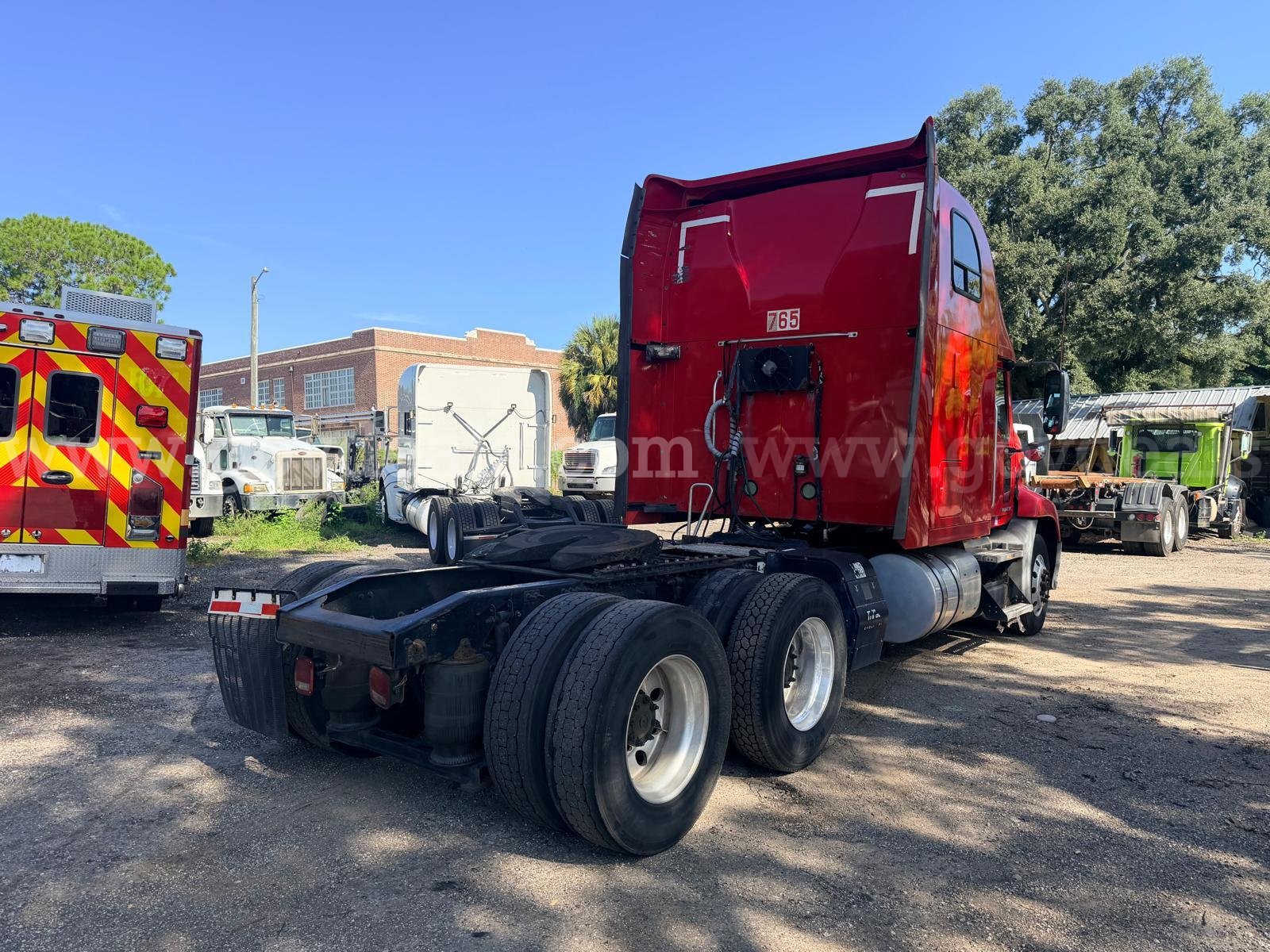2016 Mack CXU613 Mack CXU613 Government Surplus Auction - Photo #3
