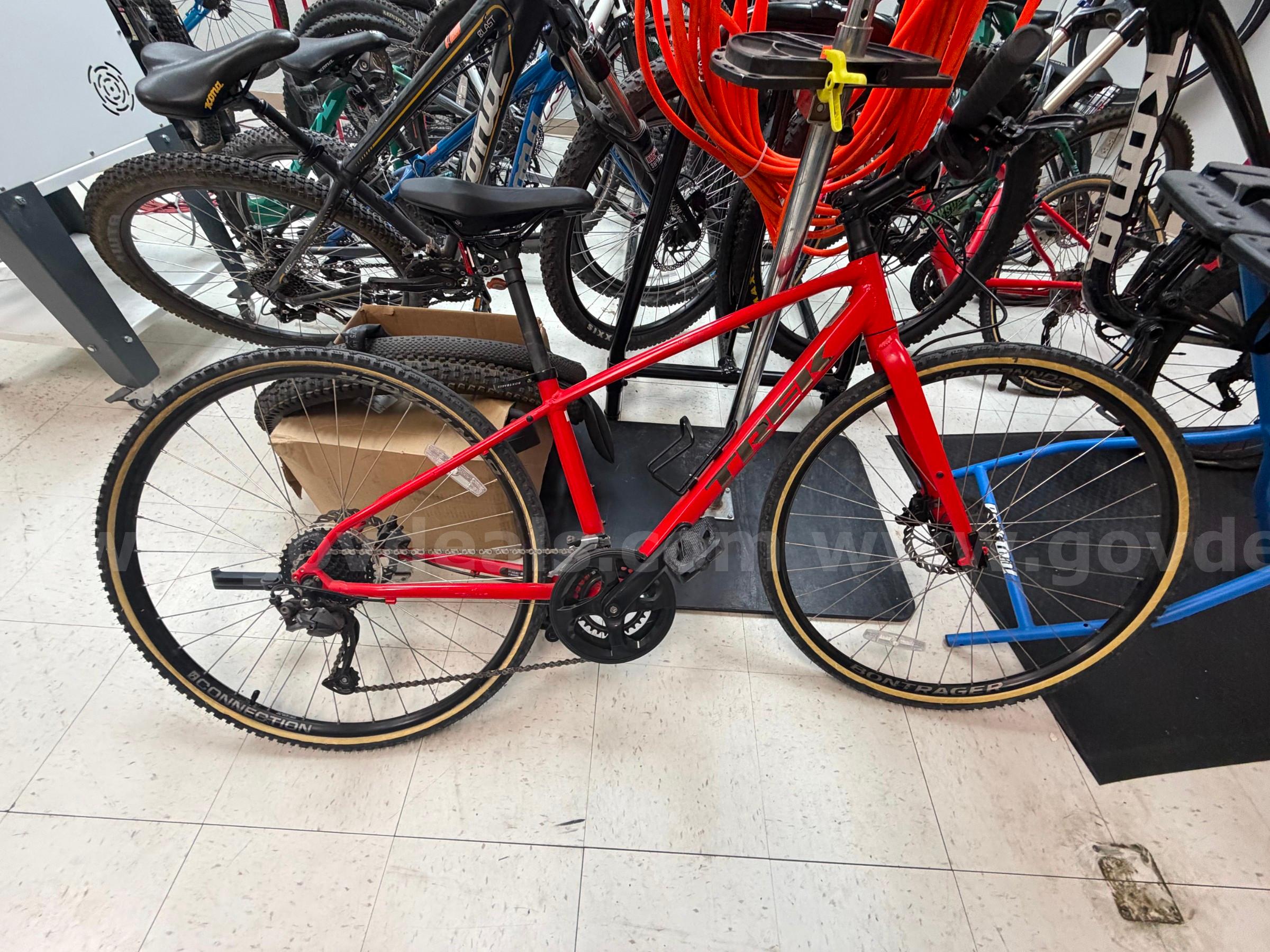 TREK Commuter Bike   Government Surplus Auction - Primary Photo