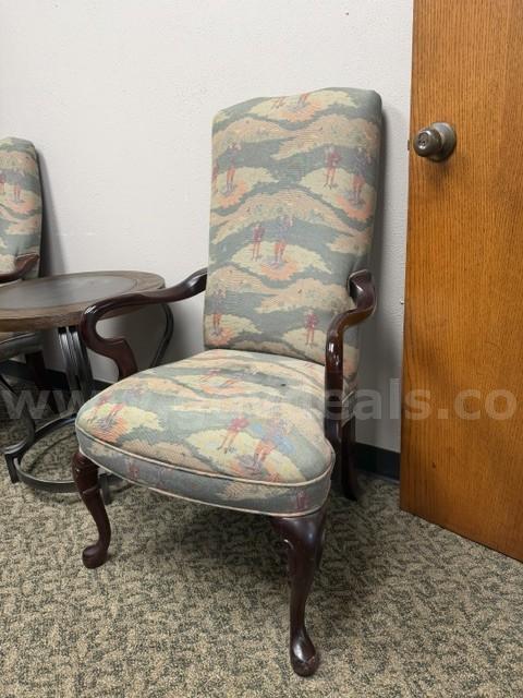 Chair and table set  N/A Government Surplus Auction - Photo #3