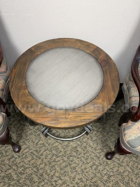 Chair and table set  N/A Government Surplus Auction - Photo #4
