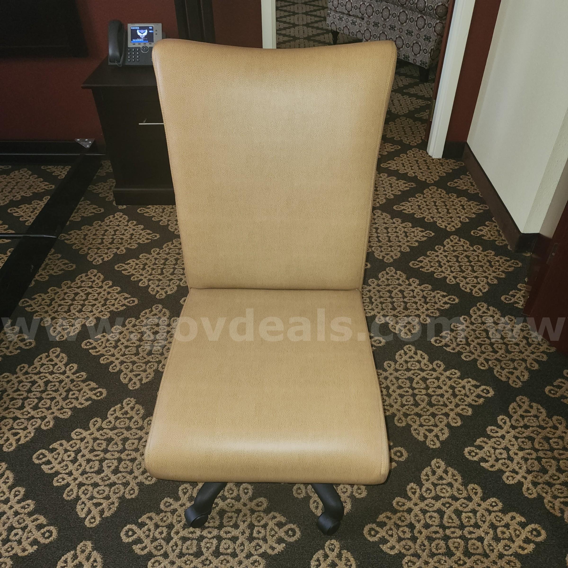 Tan Desk Chair   Government Surplus Auction - Photo #2