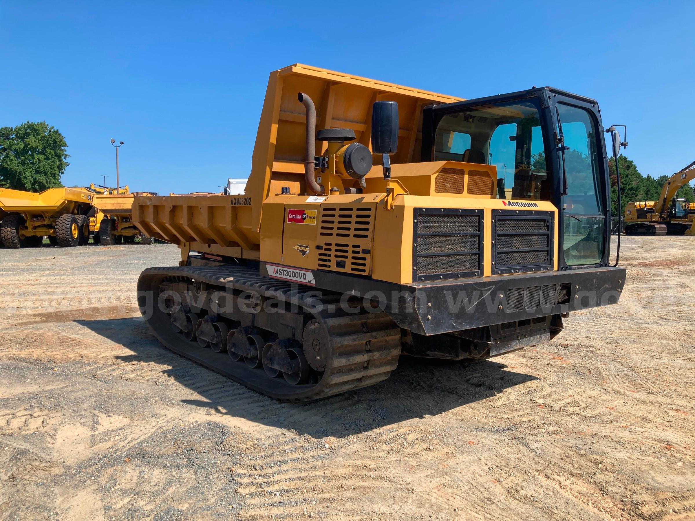 2019 Morooka MST3000VD Crawler Mounted Rear Dump Morooka MST3000VD Government Surplus Auction - Photo #4