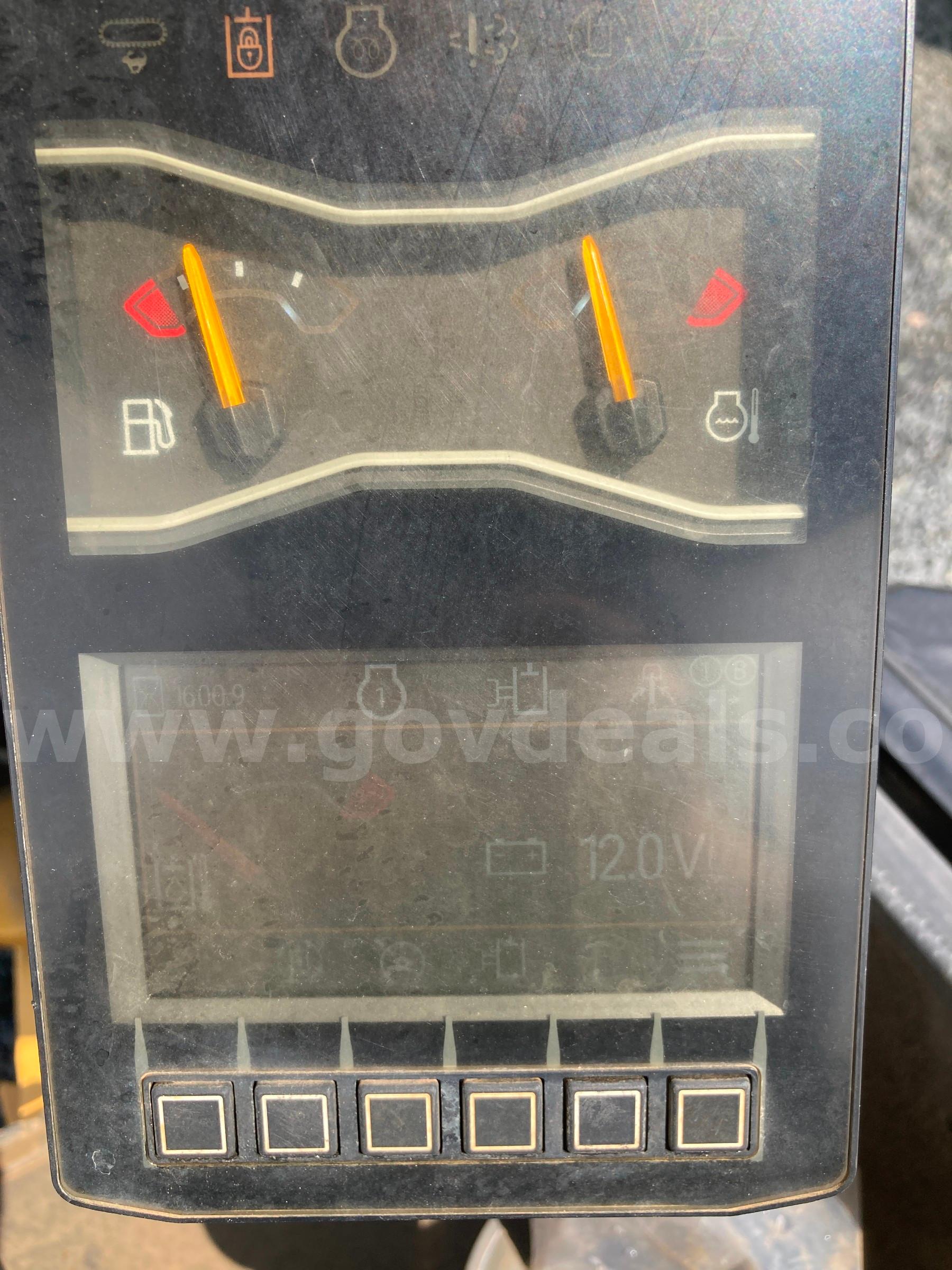 2022 Caterpillar 303.5 CR Compact Hydraulic Excavator Caterpillar 303 Government Surplus Auction - Photo #5