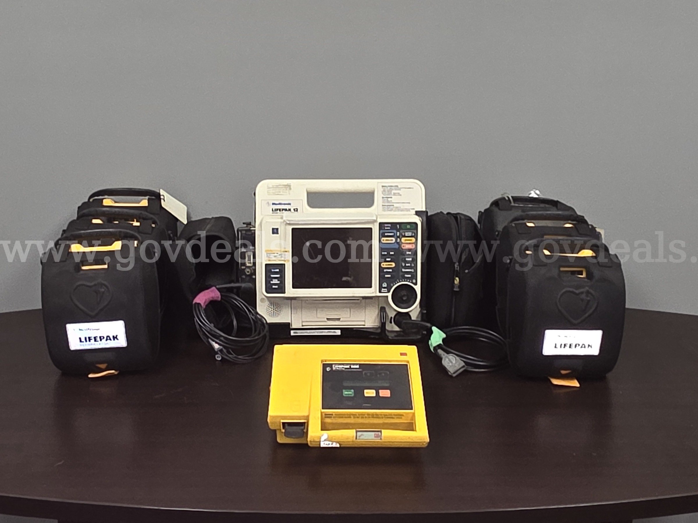 1 LifePak-12 with Defib cable and 4 Lead cable, NO Batteries for the LP-12, 6 CR+ AEDs, LifePak500 AED, Physio Control LifePak-12, CR+, LifePak500 Government Surplus Auction - Photo #2