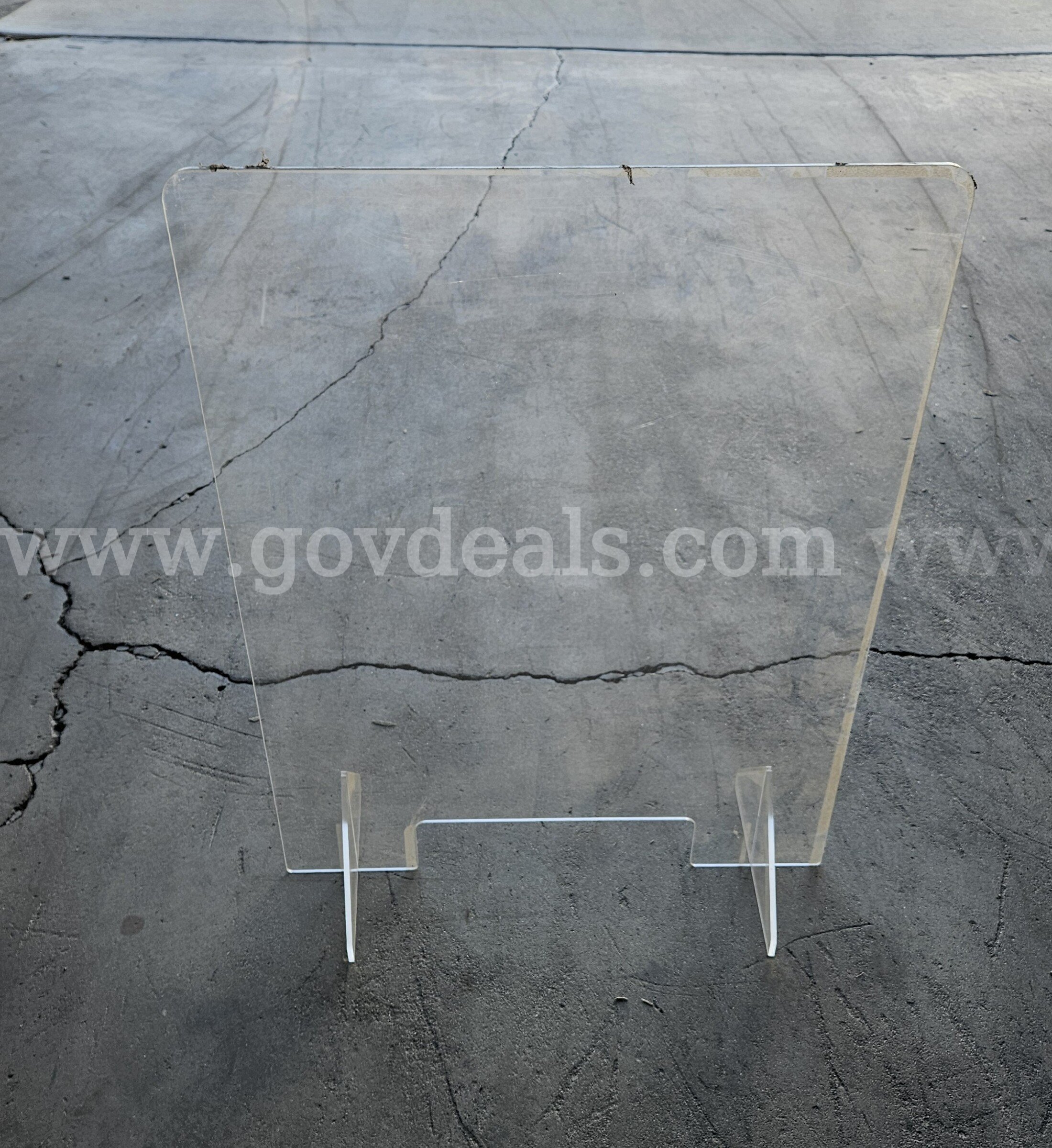 Plexiglass Countertop Sneeze Guards / Protective Shields   Government Surplus Auction - Photo #3