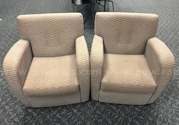 Couch and 2 Chairs   Government Surplus Auction - Photo #2