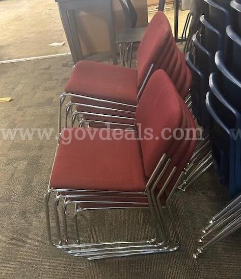 30 Blue Fiberglass Chairs & 10 Red Upholstered Chairs   Government Surplus Auction - Photo #2