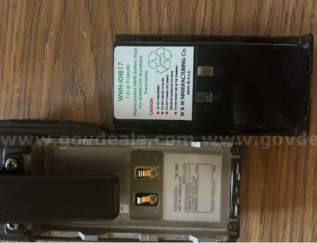 20 TK-390 Kenwood Radios with Chargers Kenwood 390 Government Surplus Auction - Photo #2
