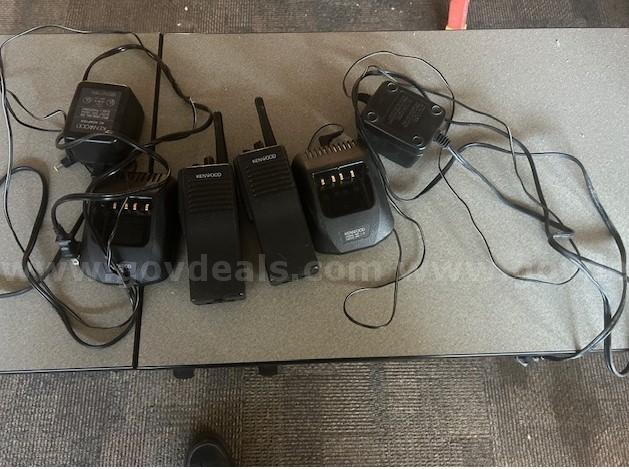 20 TK-390 Kenwood Radios with Chargers Kenwood 390 Government Surplus Auction - Photo #3