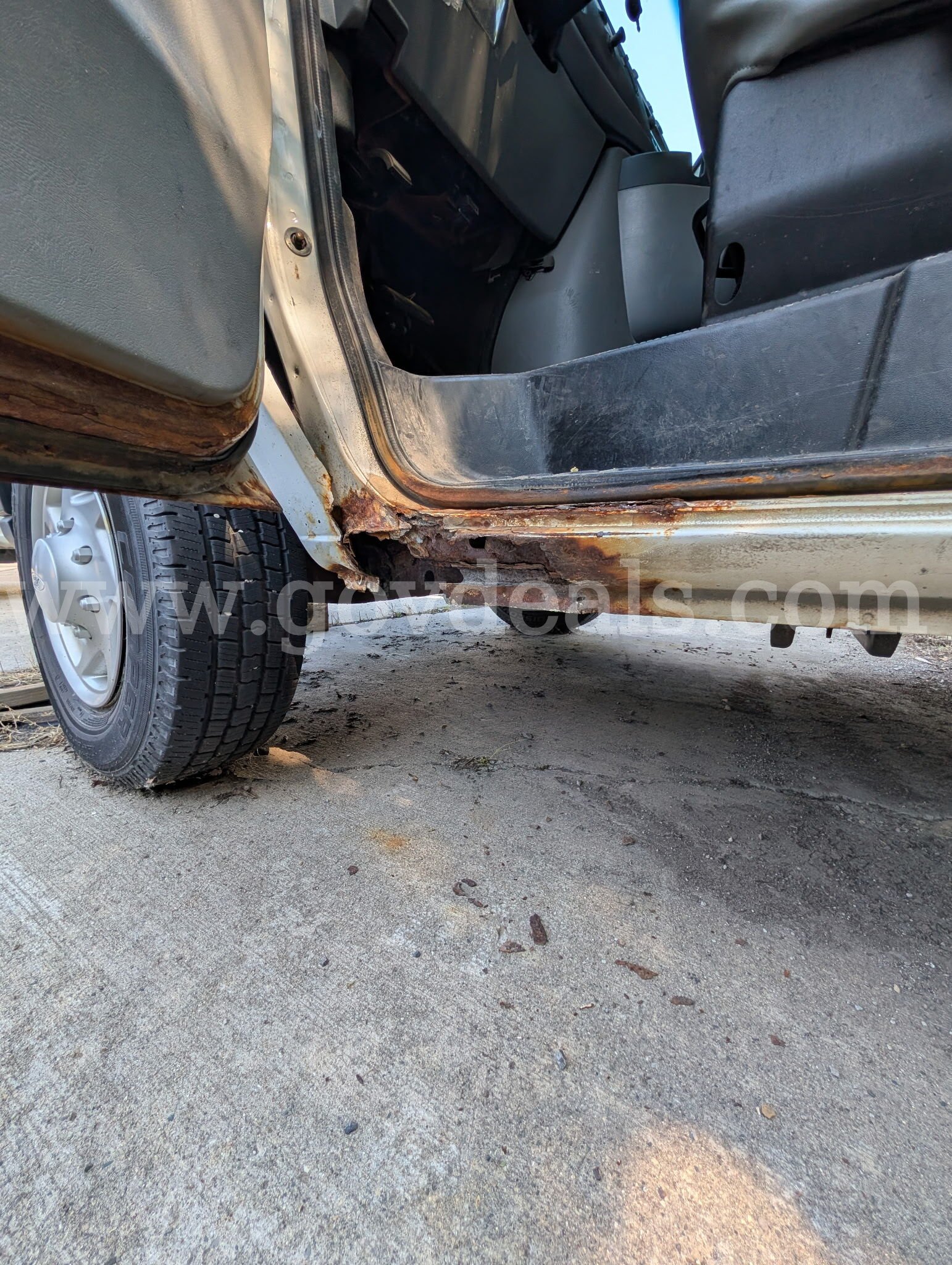 2008 Ford Econoline Ford Econoline Government Surplus Auction - Photo #6
