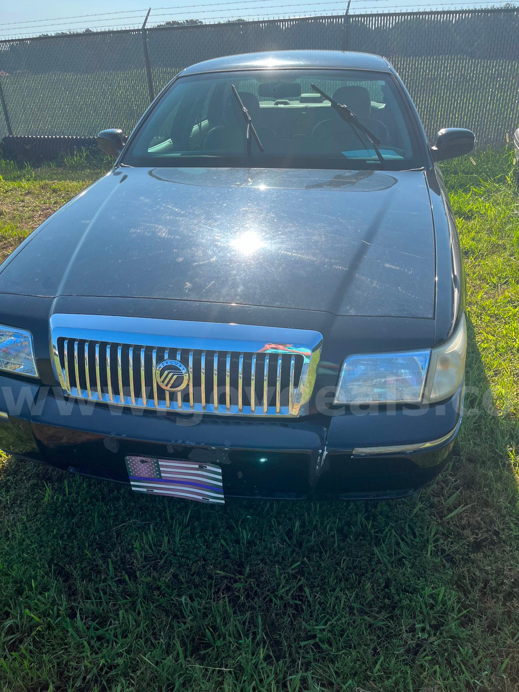 2010 Mercury Grand Marquis Mercury Grand Marquis Government Surplus Auction - Photo #5