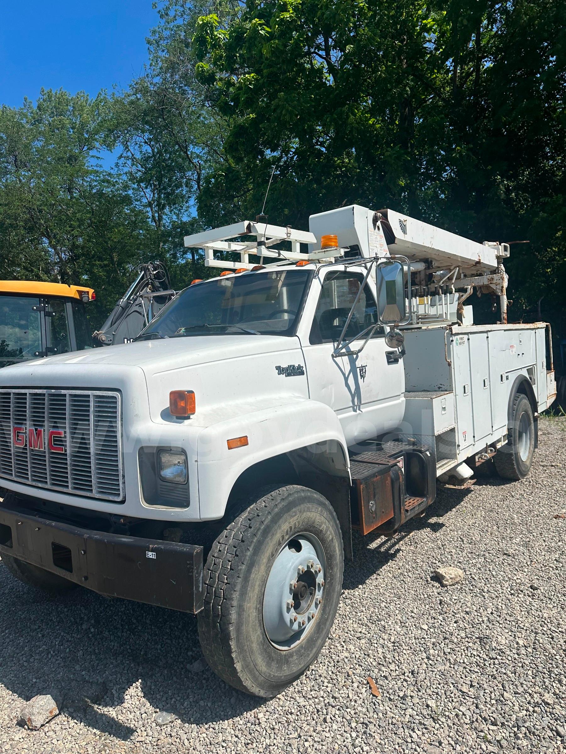 1993 GMC C7H042