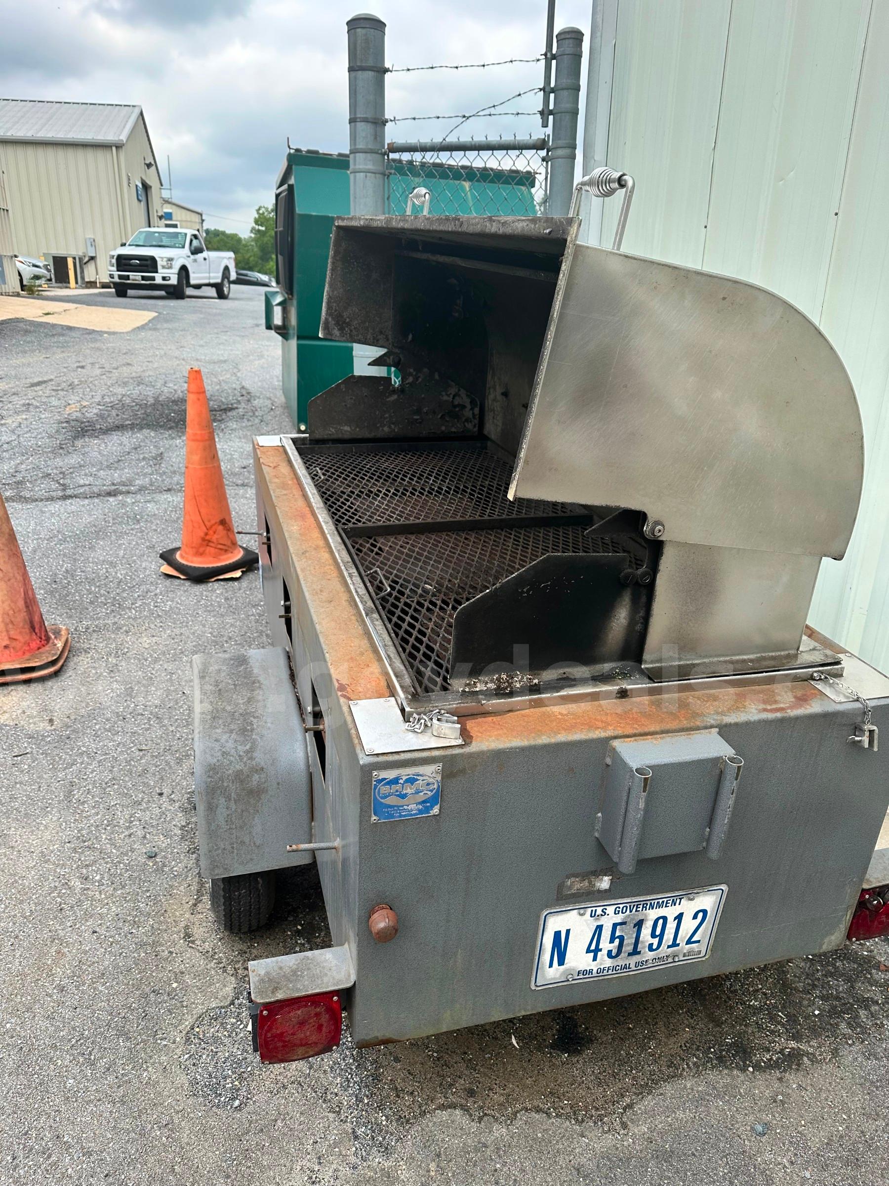 Lot of 3 Trailer Mounted Portal - Grills Blue Ridge  & Belson  Government Surplus Auction - Photo #3
