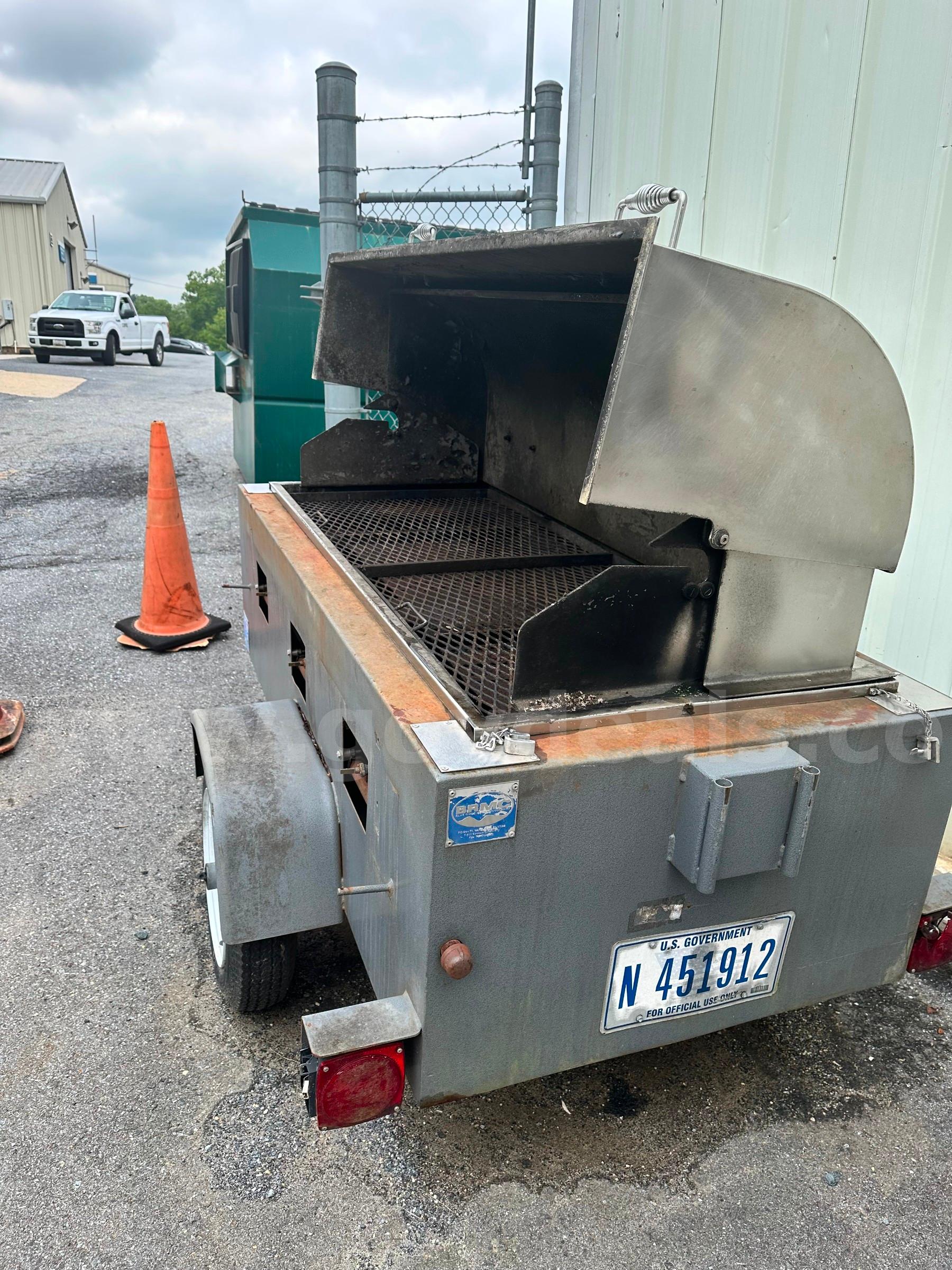 Lot of 3 Trailer Mounted Portal - Grills Blue Ridge  & Belson  Government Surplus Auction - Photo #4