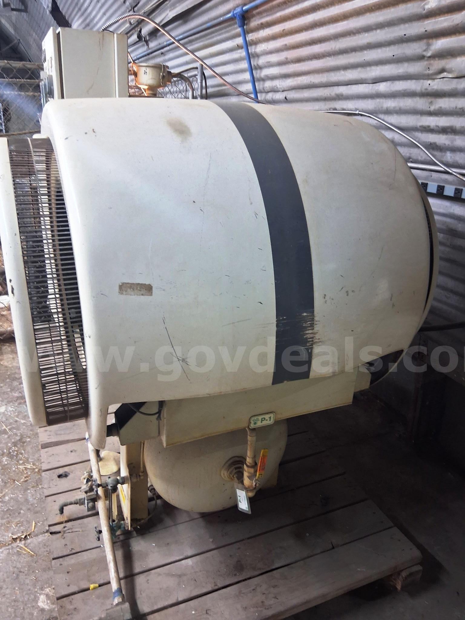 Olmeda Med Plus Dual Air Compressor – Excellent Working Condiiton! Olmeda 6910.9008.088 Government Surplus Auction - Photo #2