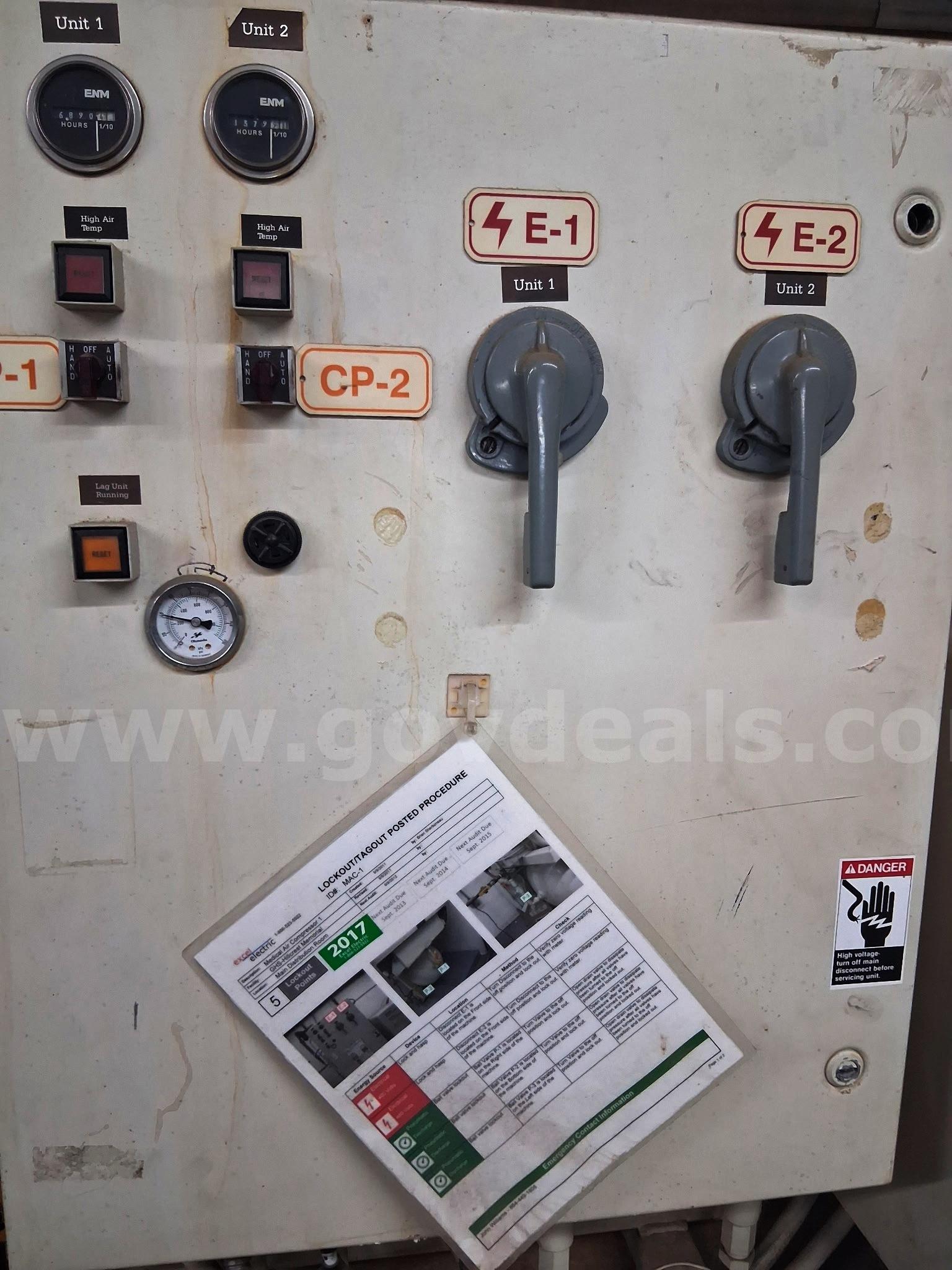 Olmeda Med Plus Dual Air Compressor – Excellent Working Condiiton! Olmeda 6910.9008.088 Government Surplus Auction - Photo #3