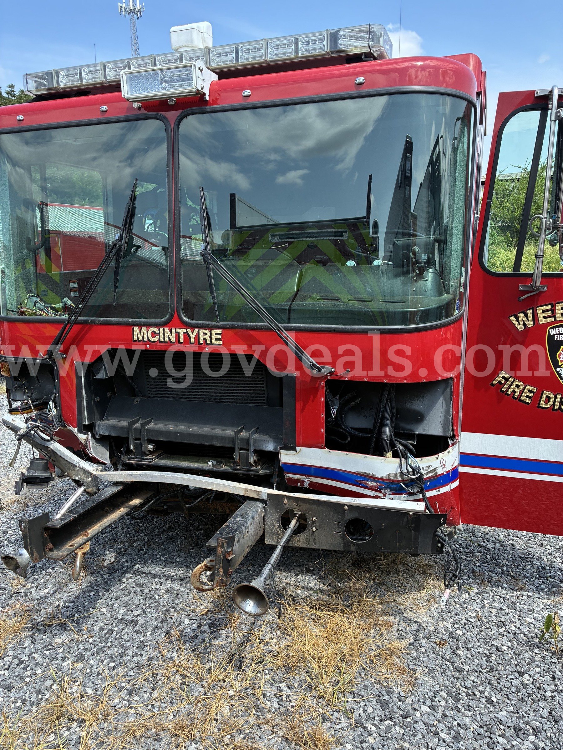 2014 Firetruck Truck Chassis (Scrap/Salvage Title) Ferrara Firetruck Government Surplus Auction - Photo #2