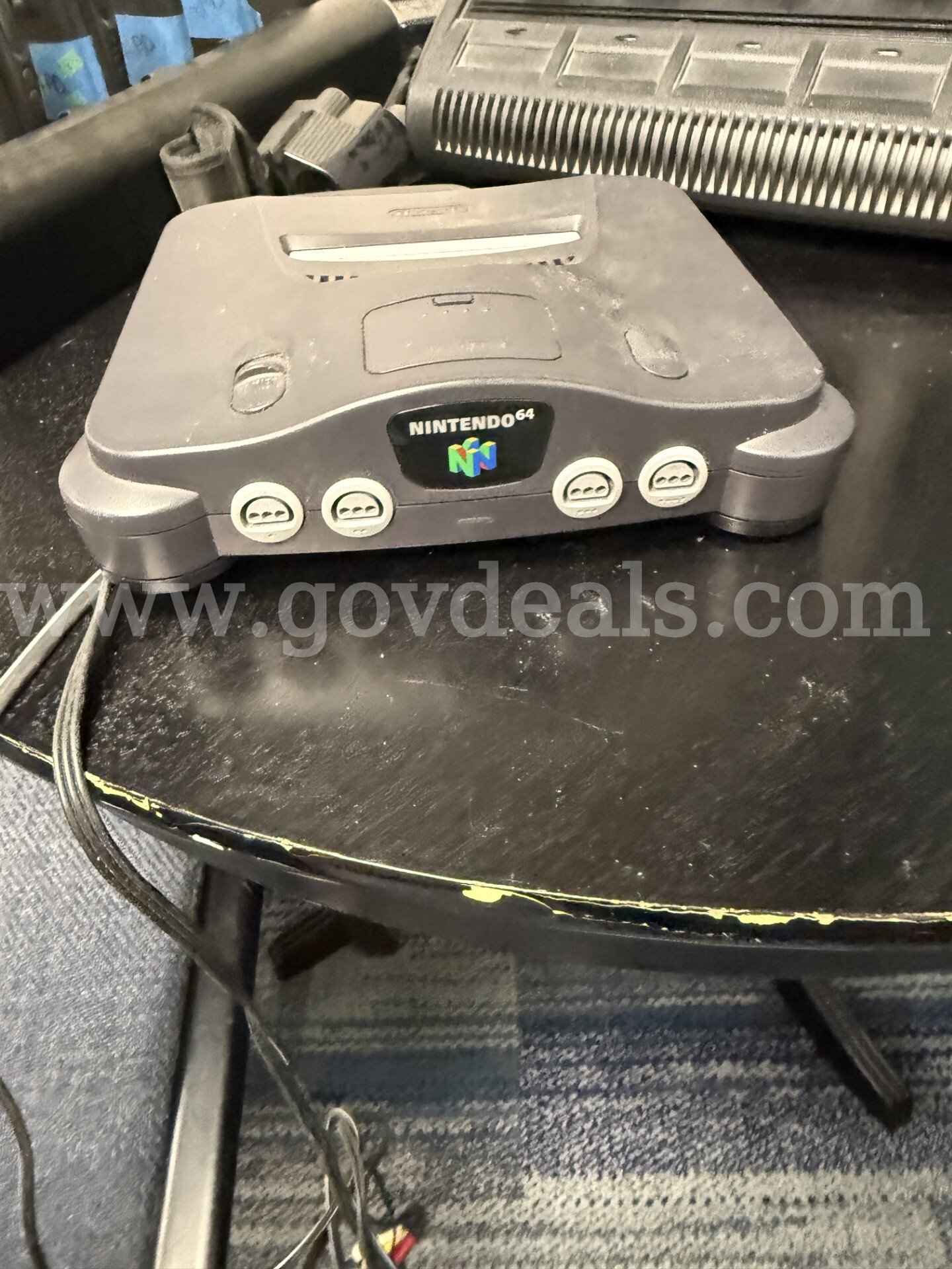 4 NES and Nintendo 64 Cosole   Government Surplus Auction - Photo #2