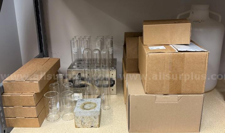Distillation Unit, VELP Model UDK 129 w/ Glassware VELP 129 Government Surplus Auction - Photo #2