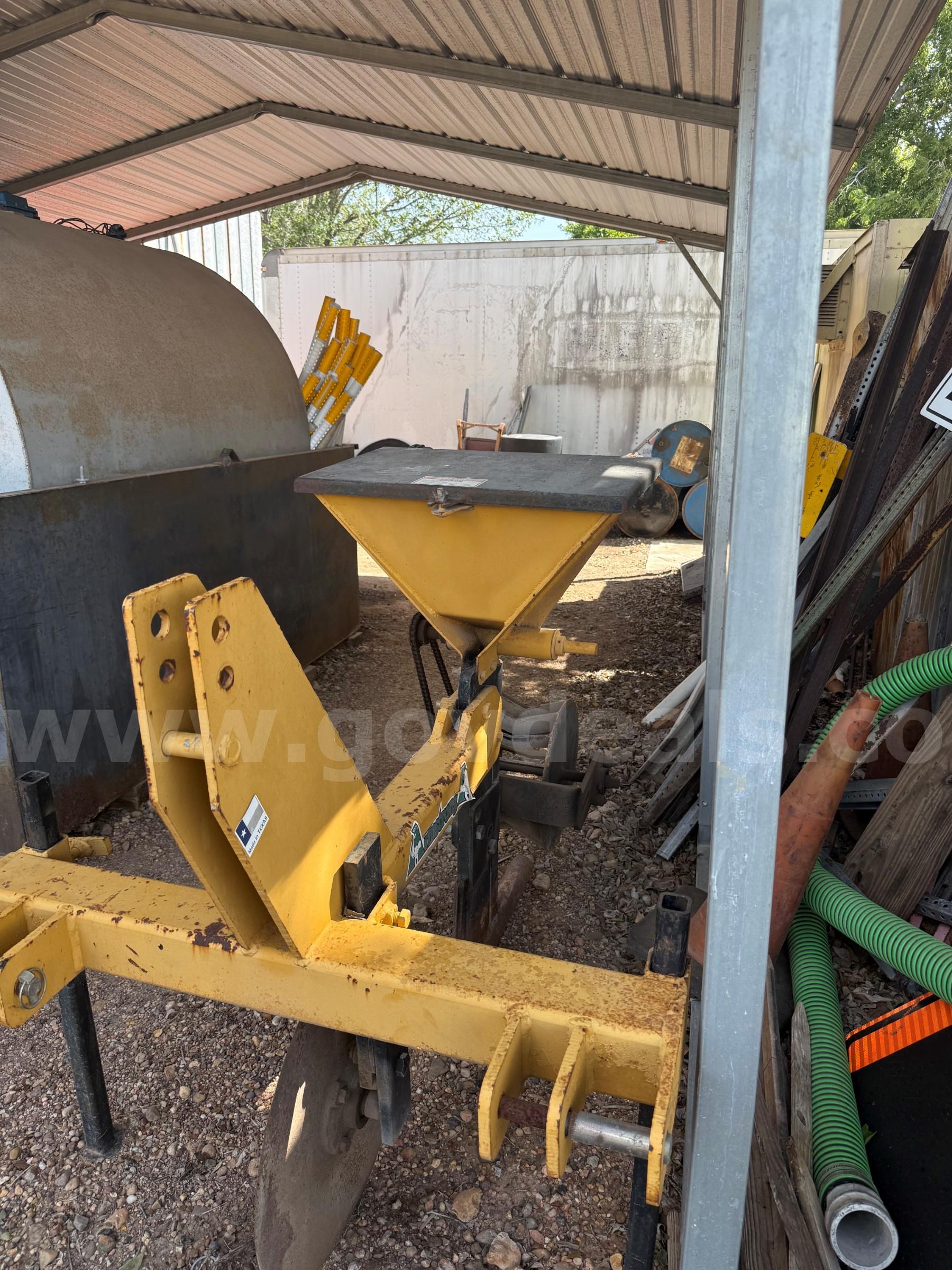 Armstrong Ag Rodent Ridder Armstrong Ag RR Government Surplus Auction - Photo #3