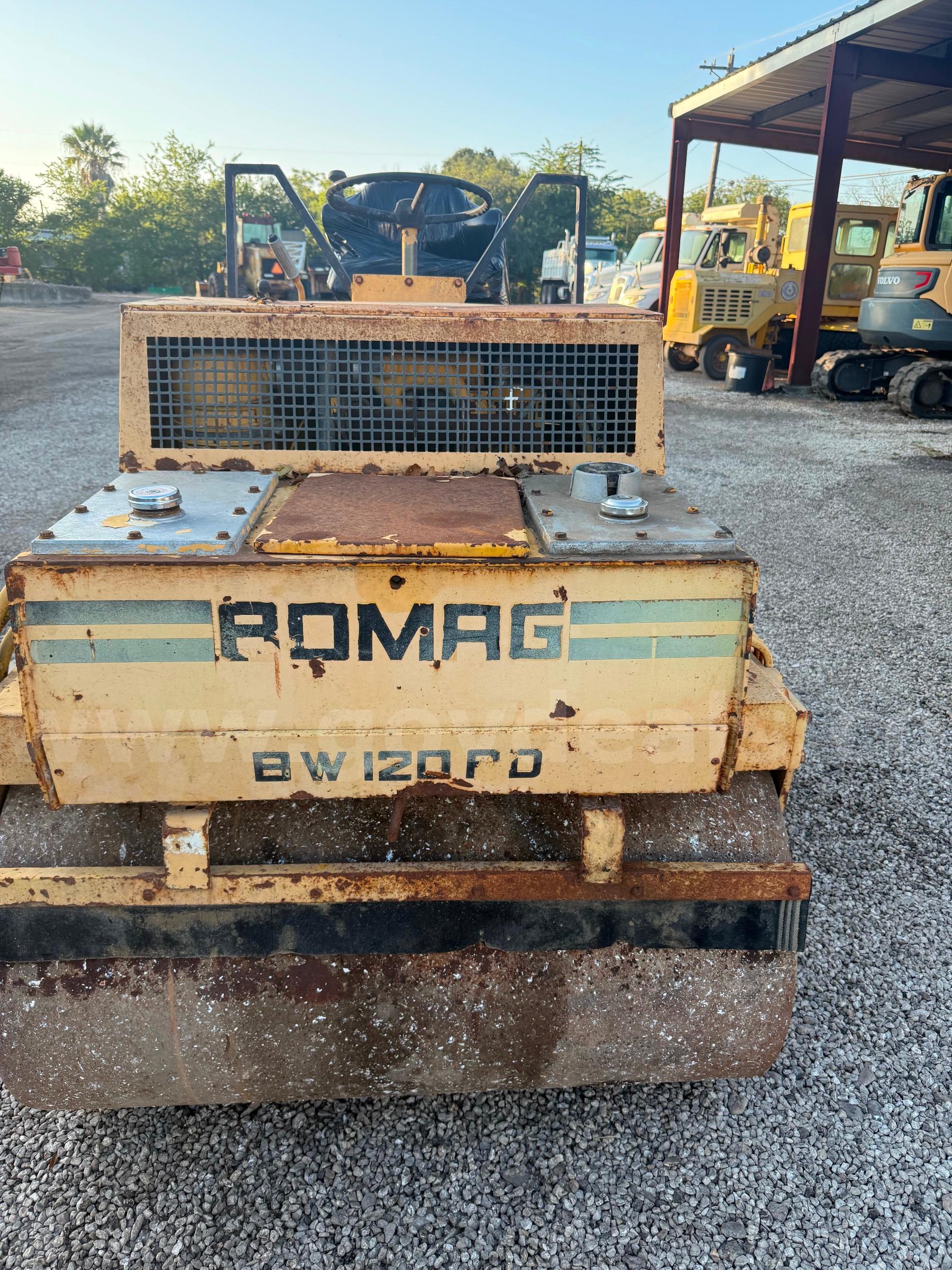 1983 Bomag Tandem Steel Roller Bomag BW 120 AD Government Surplus Auction - Photo #5