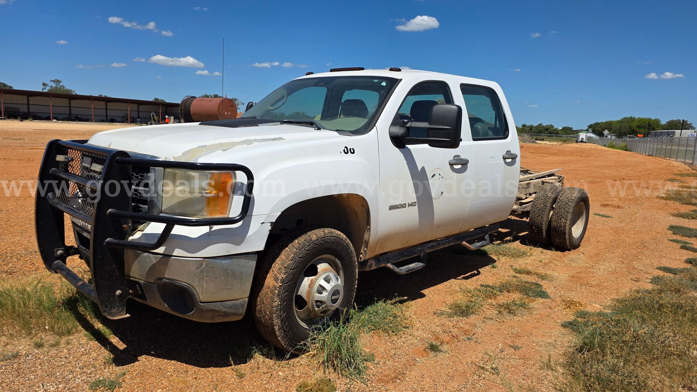 2012 GMC Sierra 3500HD Work Truck Crew Cab 4WD - CHASSIS ONLY GMC Sierra 3500HD Government Surplus Auction - Photo #2