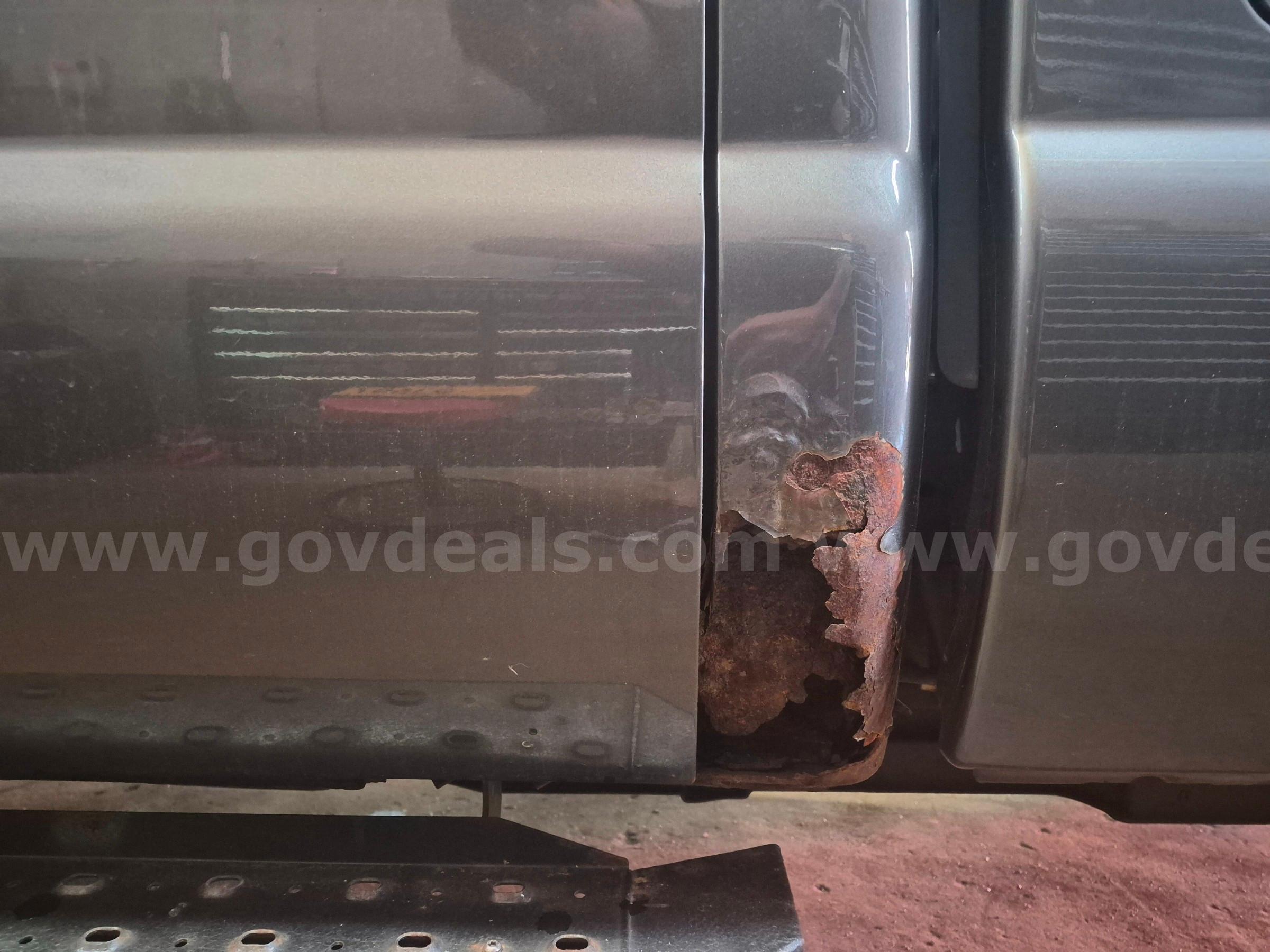 2015 Ford F-250 SD Ford F-250 Government Surplus Auction - Photo #5