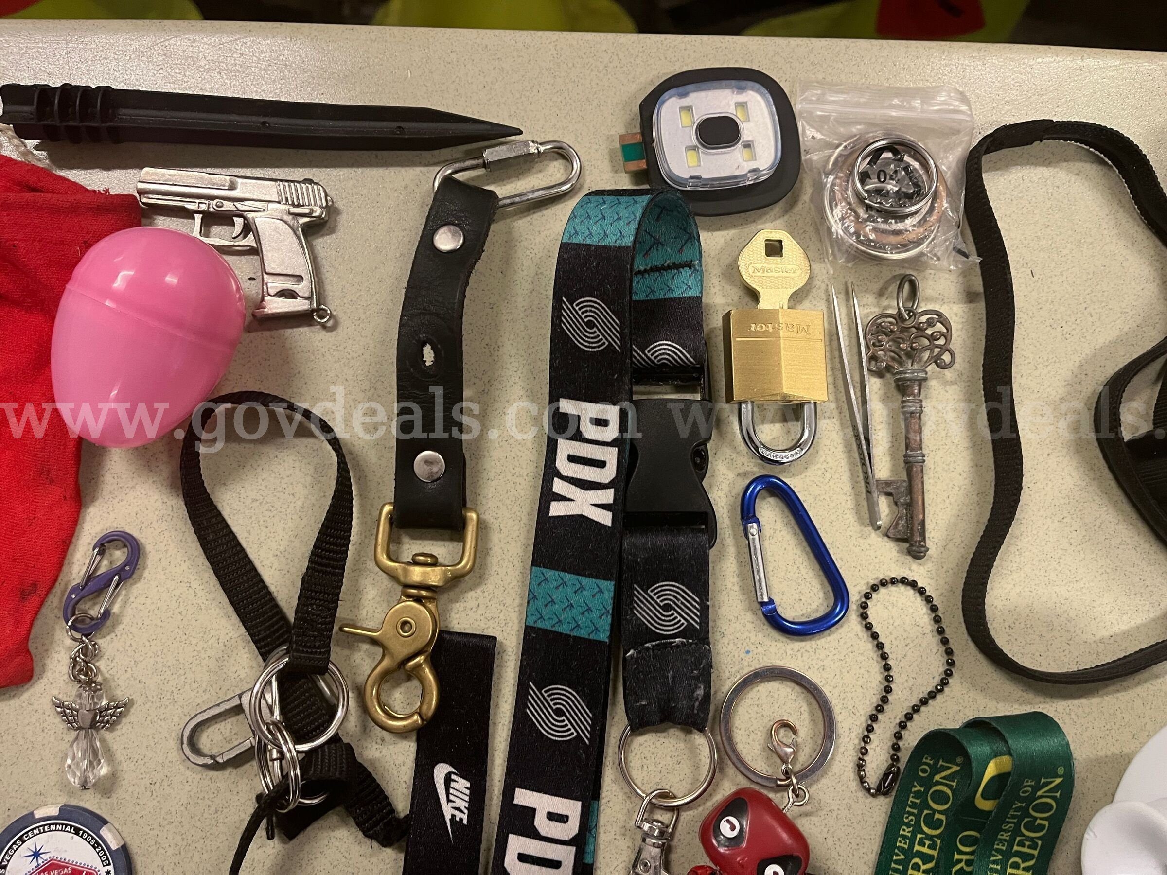 Misc item lot   Government Surplus Auction - Photo #5
