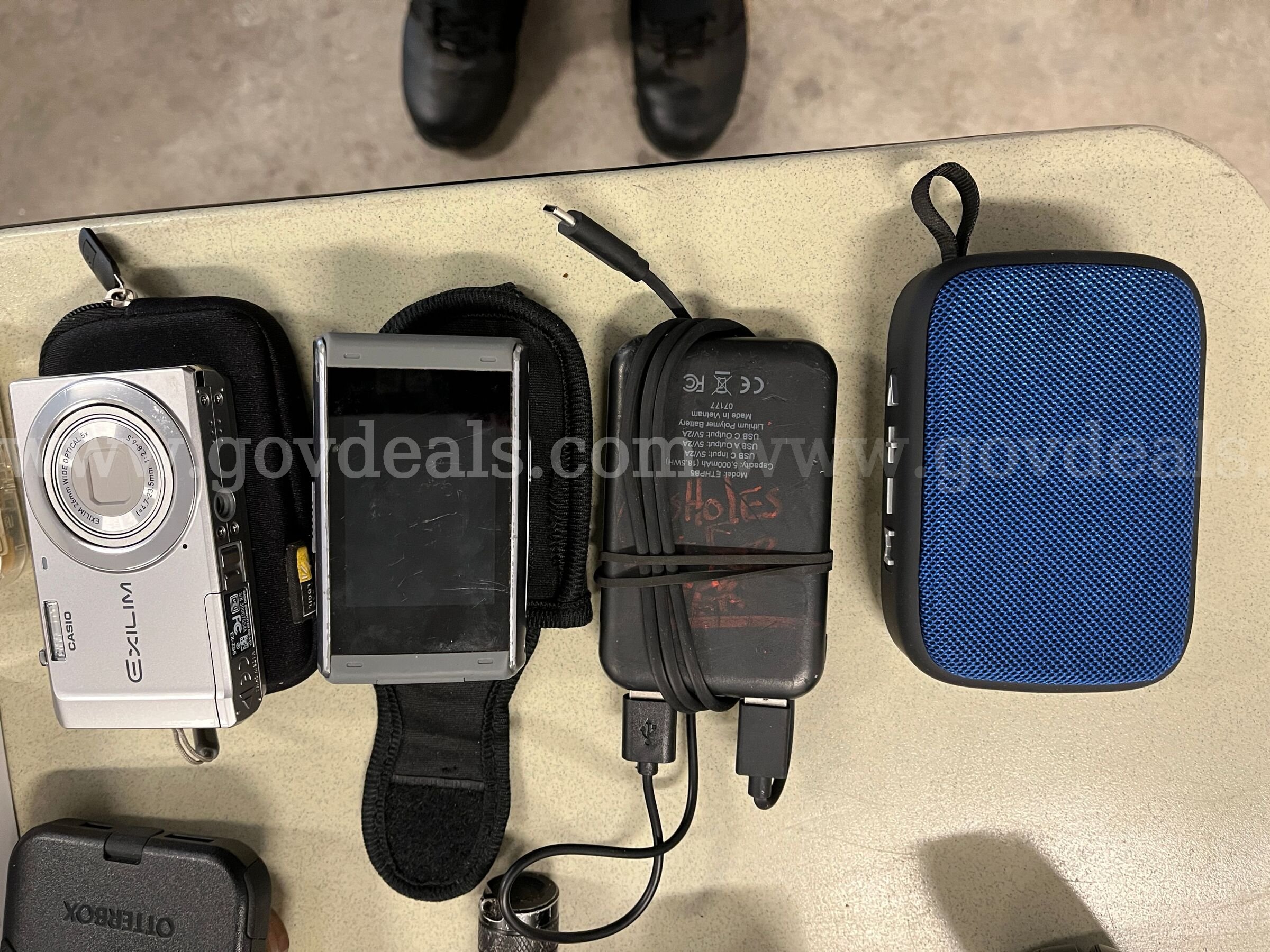 Electronics lot   Government Surplus Auction - Photo #2