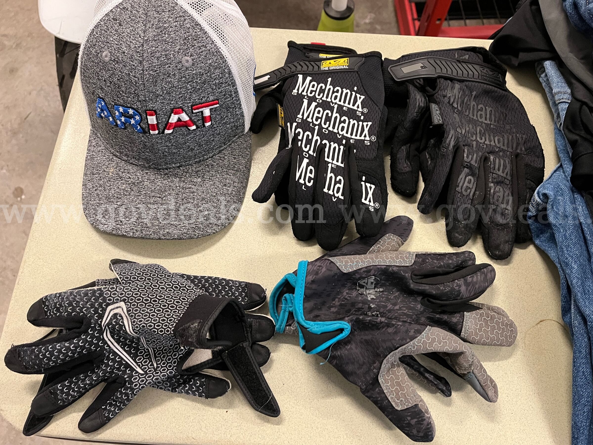 Mens clothing lot Mult  Government Surplus Auction - Photo #3