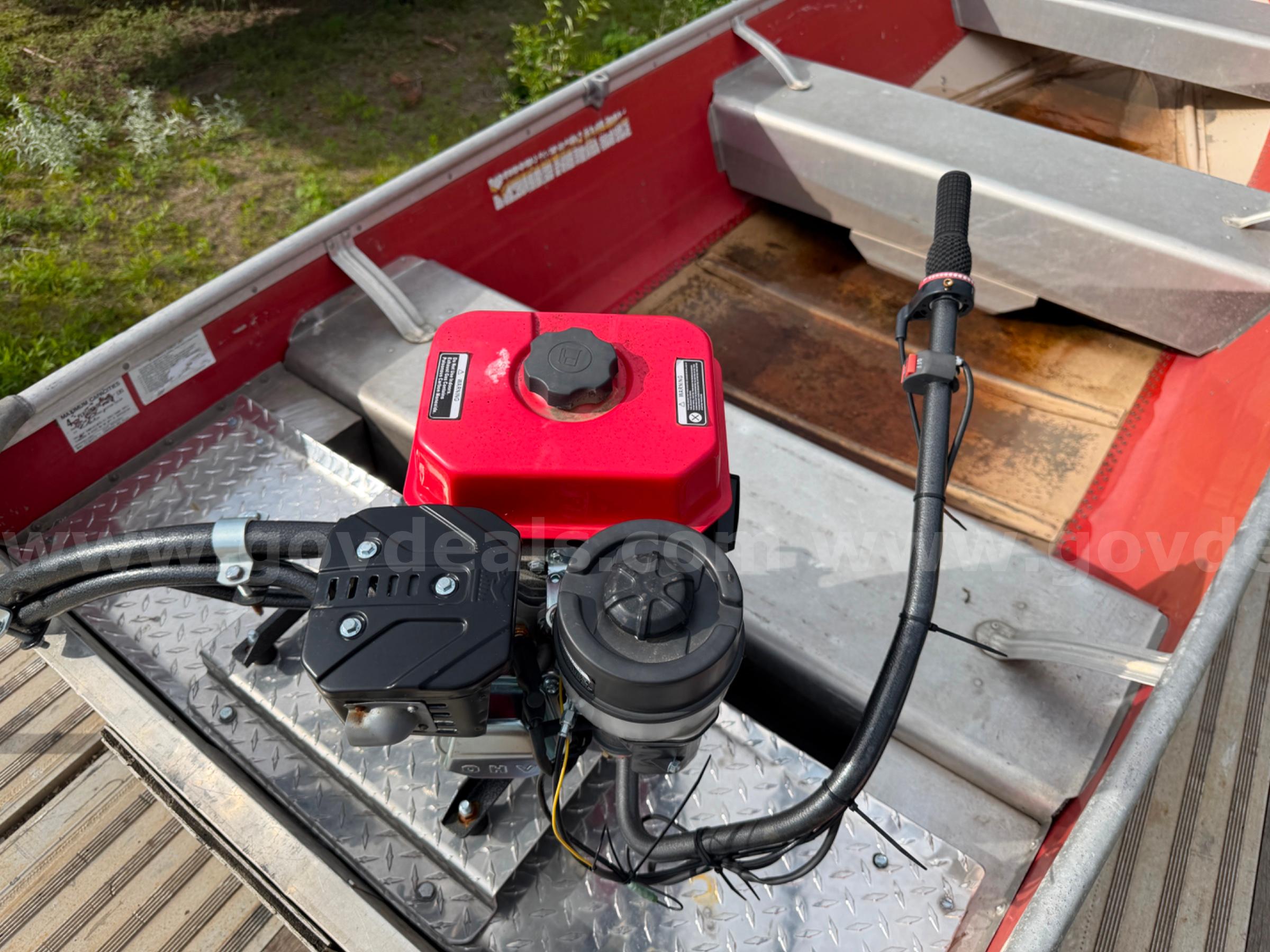 LOWE BOAT AND MOTOR LOWE BOAT Government Surplus Auction - Photo #5