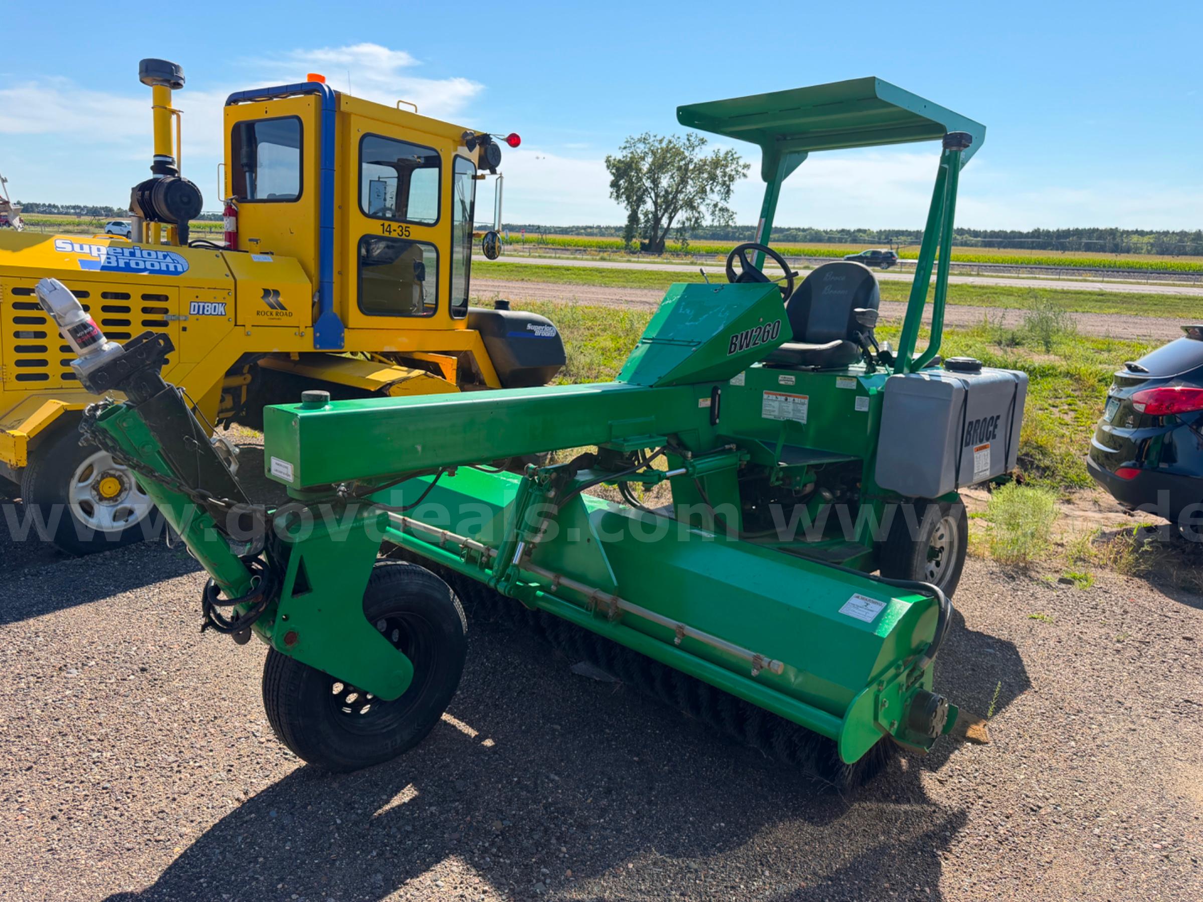 2019 BROCE BW260 SWEEPER BROCE BW260 Government Surplus Auction - Photo #2