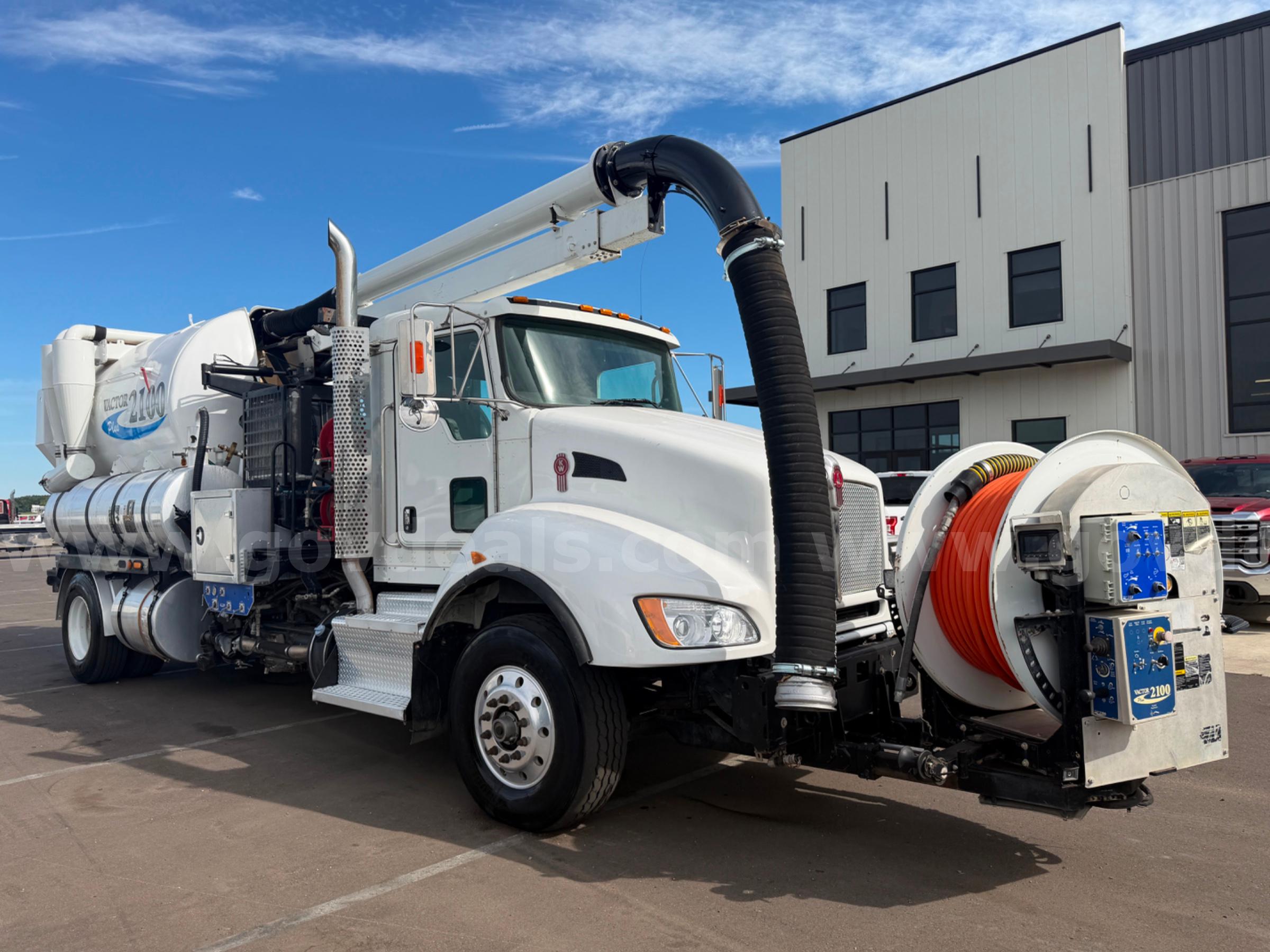 2016 KENWORTH T470 VACTOR 2100 PLUS VACUUM TANK KENWORTH T470 Government Surplus Auction - Photo #2