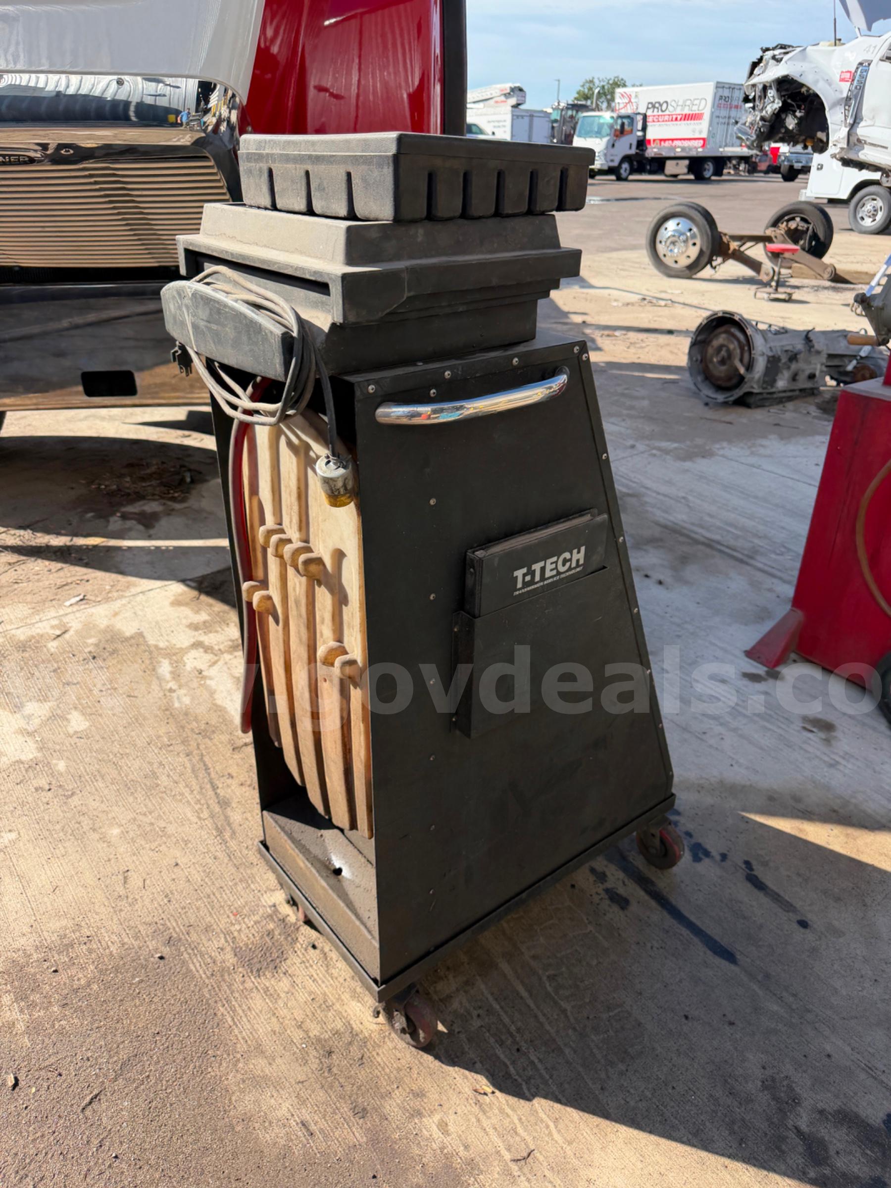 T - TECH TRANSMISSION SERVICE MACHINE T - TECH TRANSMISSION Government Surplus Auction - Photo #3