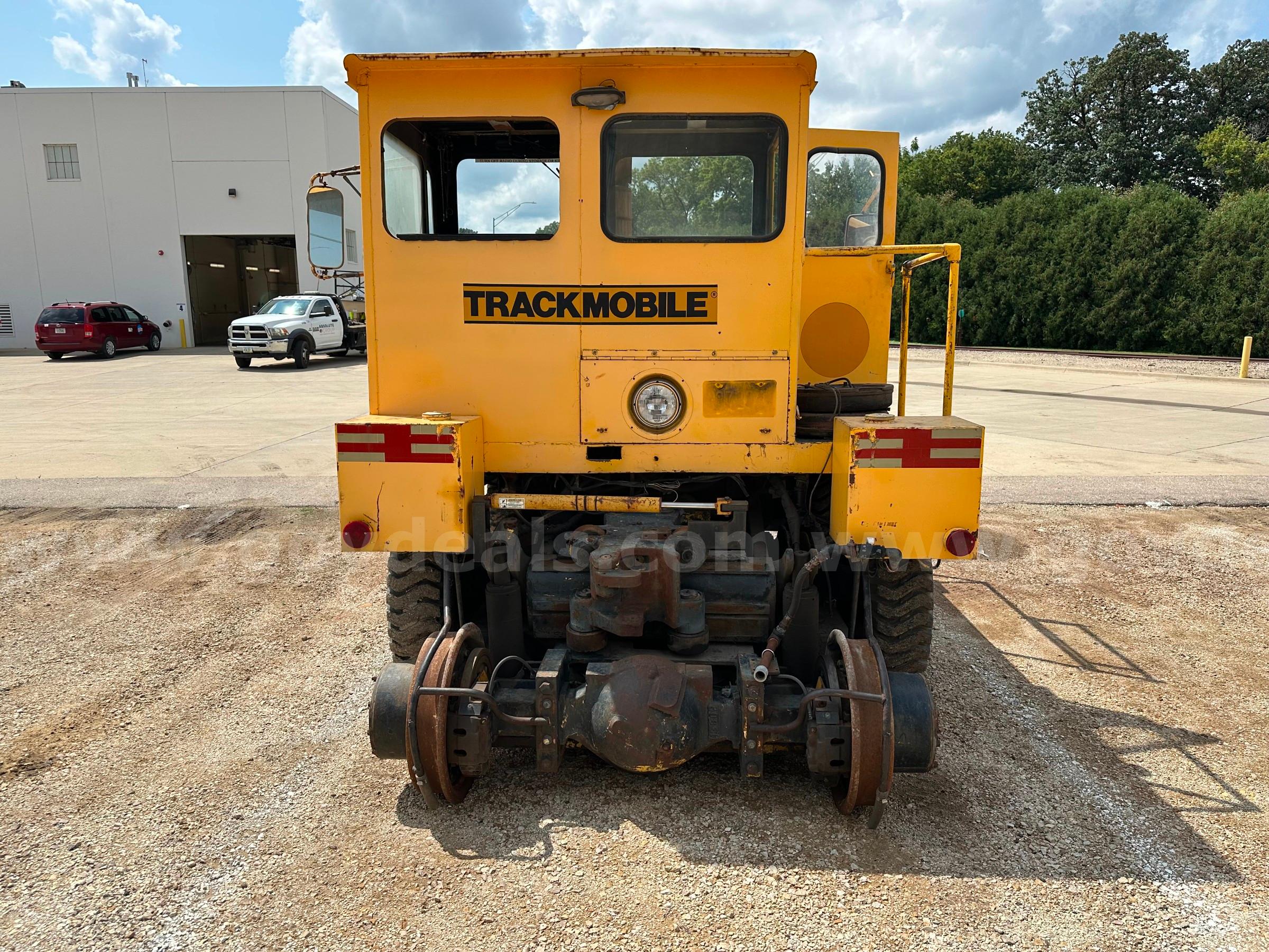 1964 Whiting Trackmobile Model 7TM Railcar Mover - Runs & Drives, Fully Operational GMC 7TM Government Surplus Auction - Photo #4
