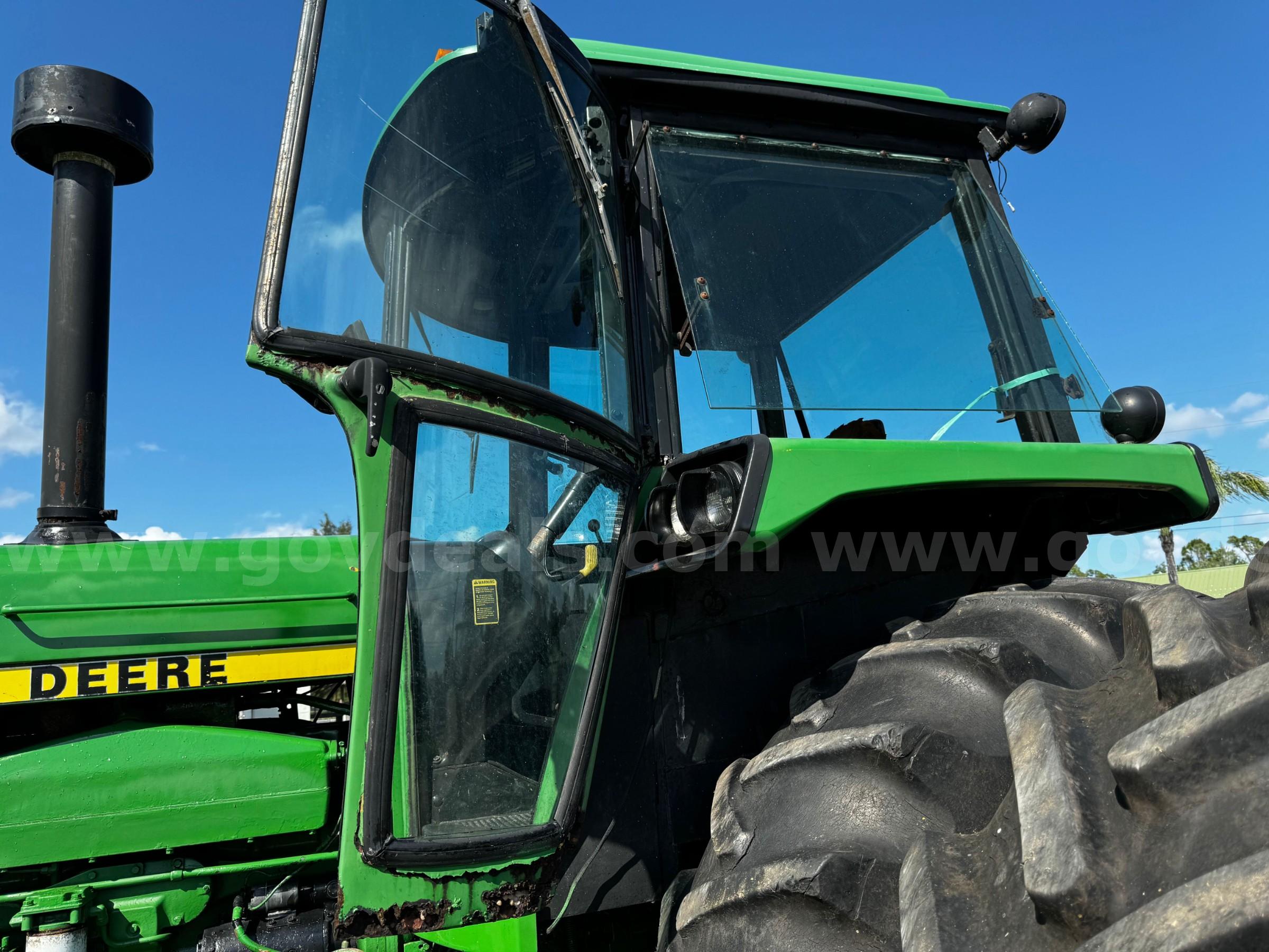 John Deere 4840 Tractor John Deere 4840 Government Surplus Auction - Photo #5